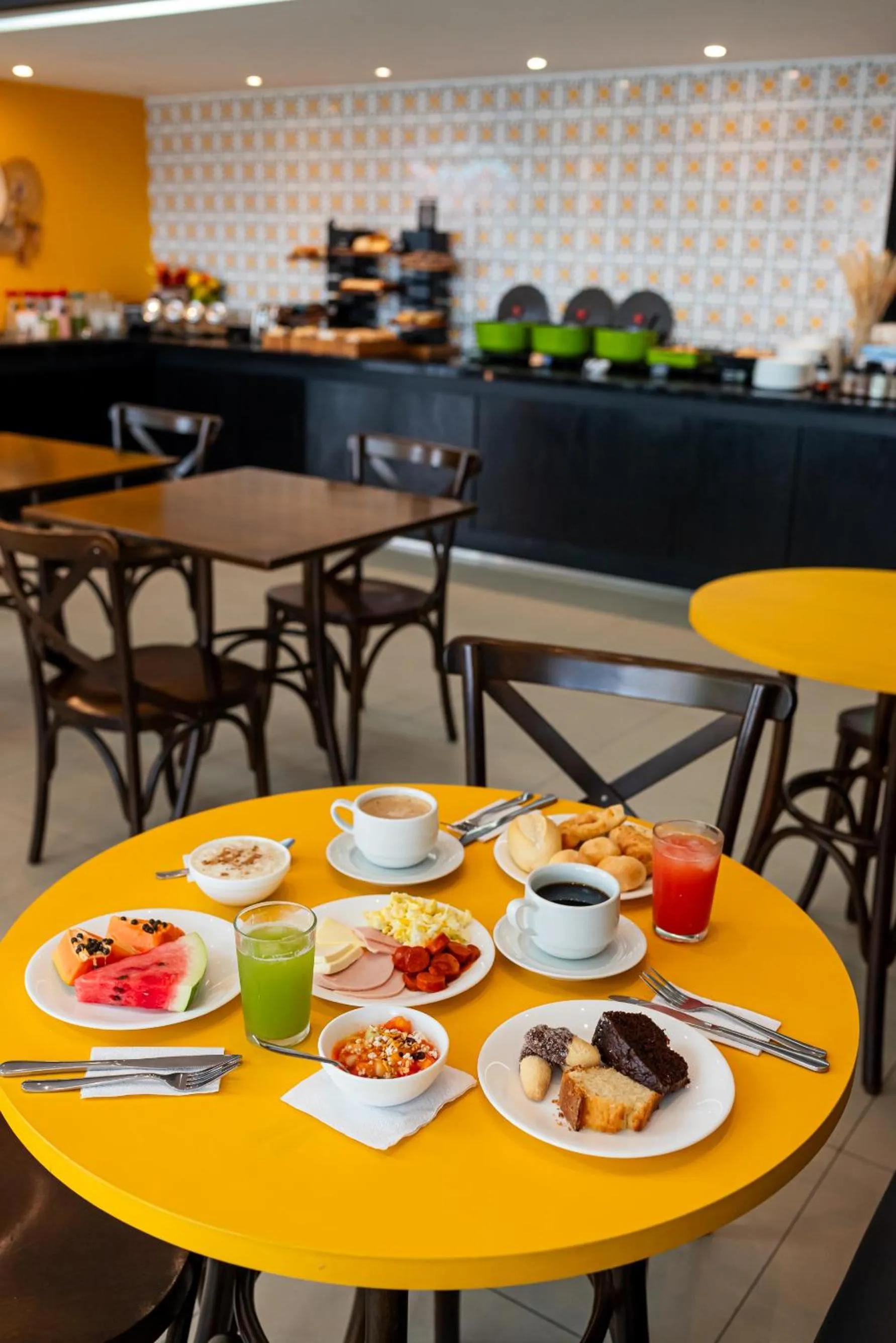 Breakfast in ibis Styles Belem Nazare