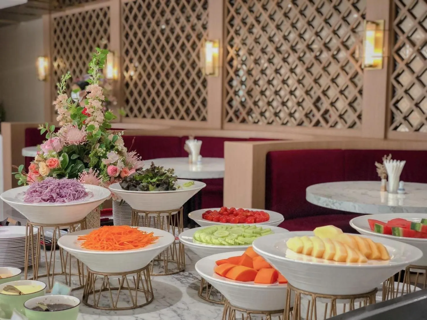 Restaurant/places to eat in Srilamduan Hotel