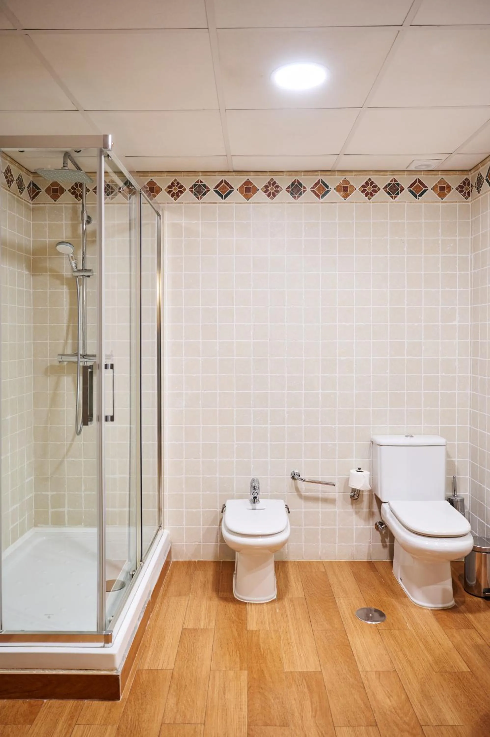 Shower in Hotel Tossal d'Altea