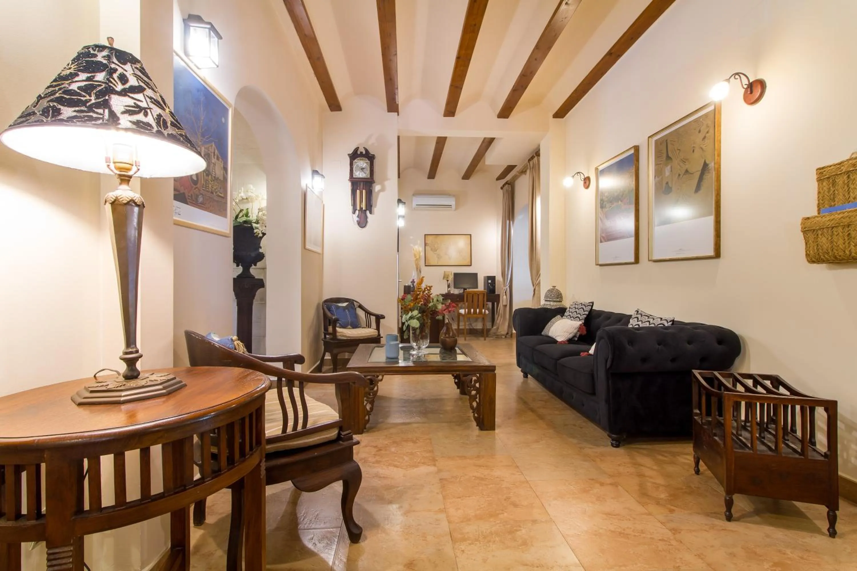 Communal lounge/ TV room in Hotel Tossal d'Altea