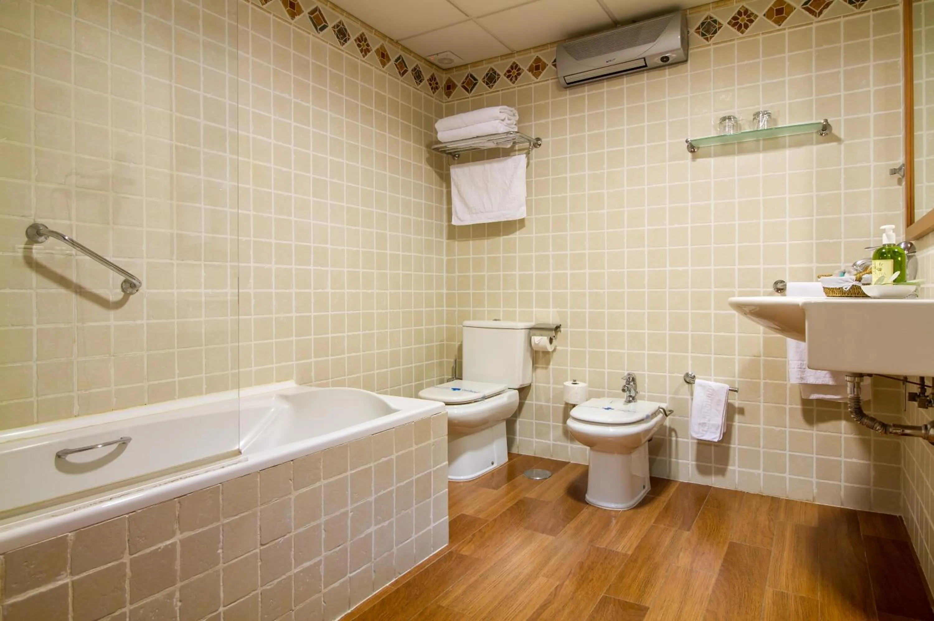 Toilet in Hotel Tossal d'Altea