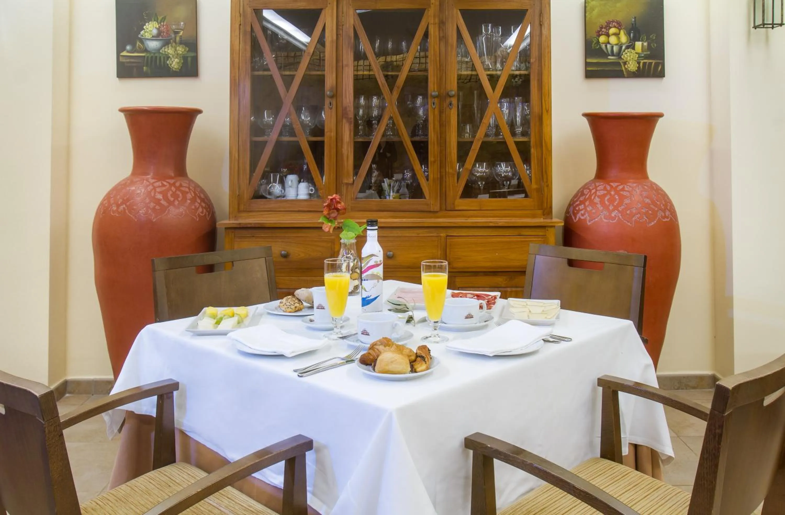 Lounge or bar in Hotel Tossal d'Altea