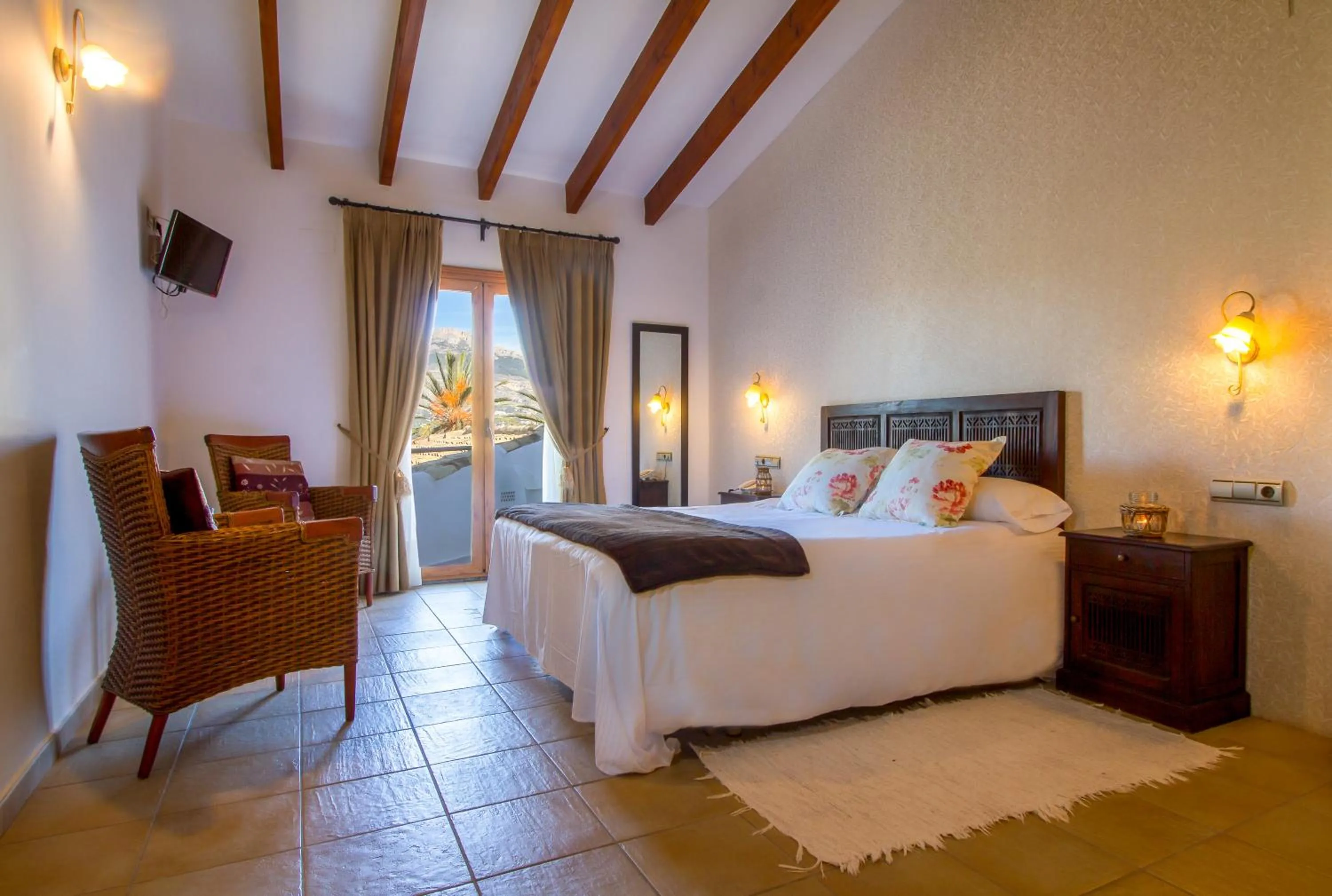 Photo of the whole room, Bed in Hotel Tossal d'Altea