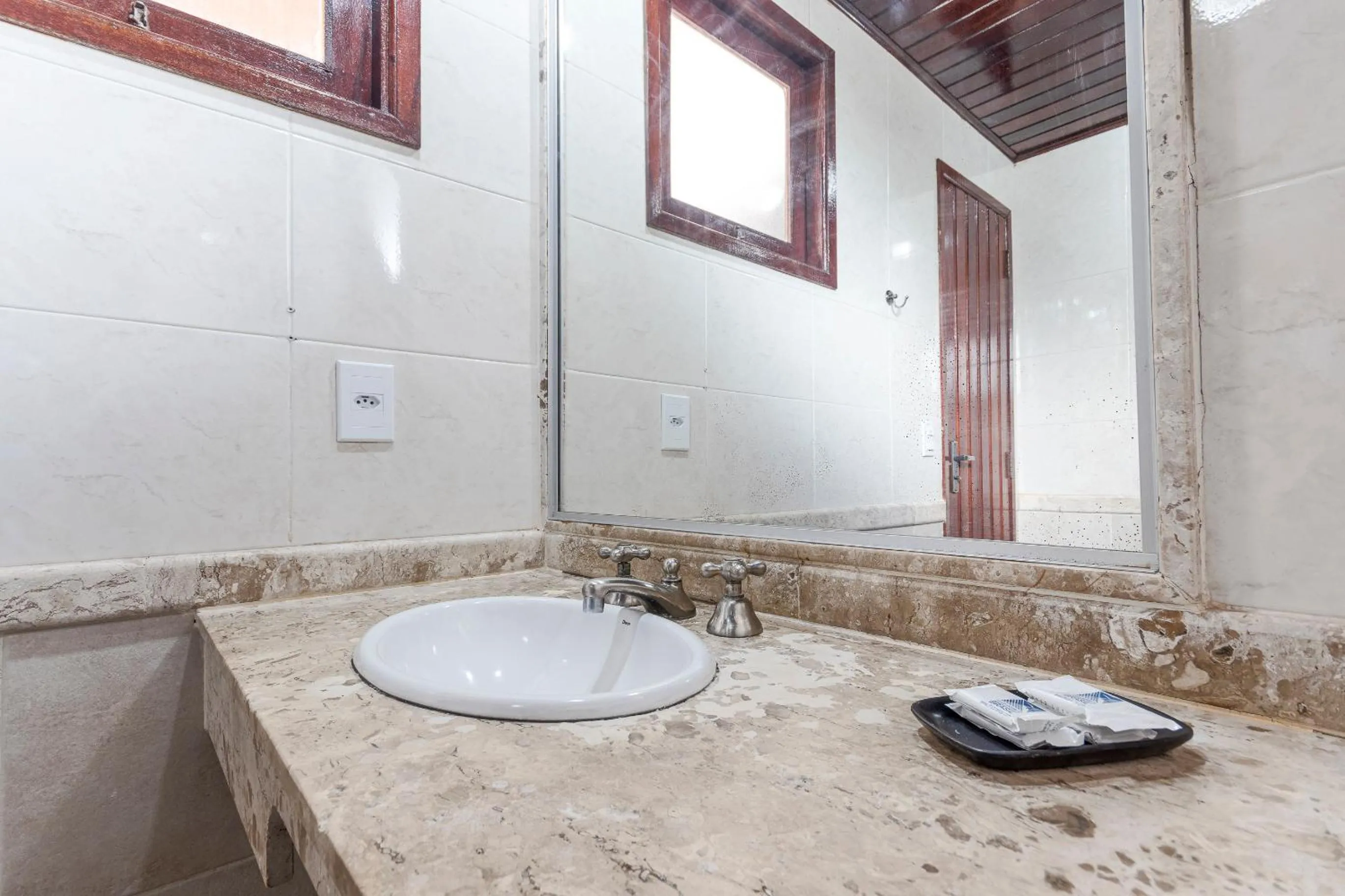 Bathroom in Hotel Ilha Branca Inn