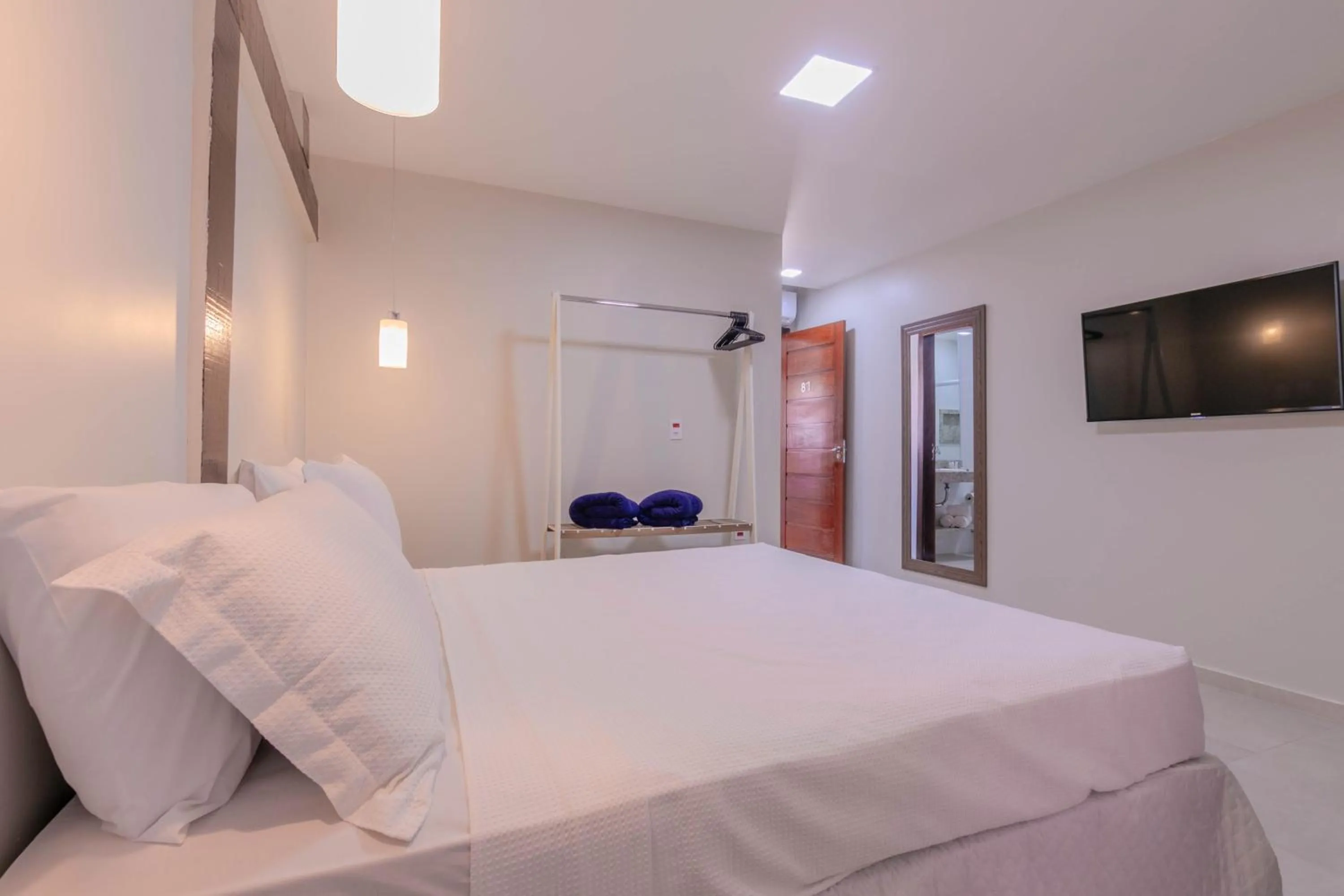 TV and multimedia, Bed in Hotel Ilha Branca Inn