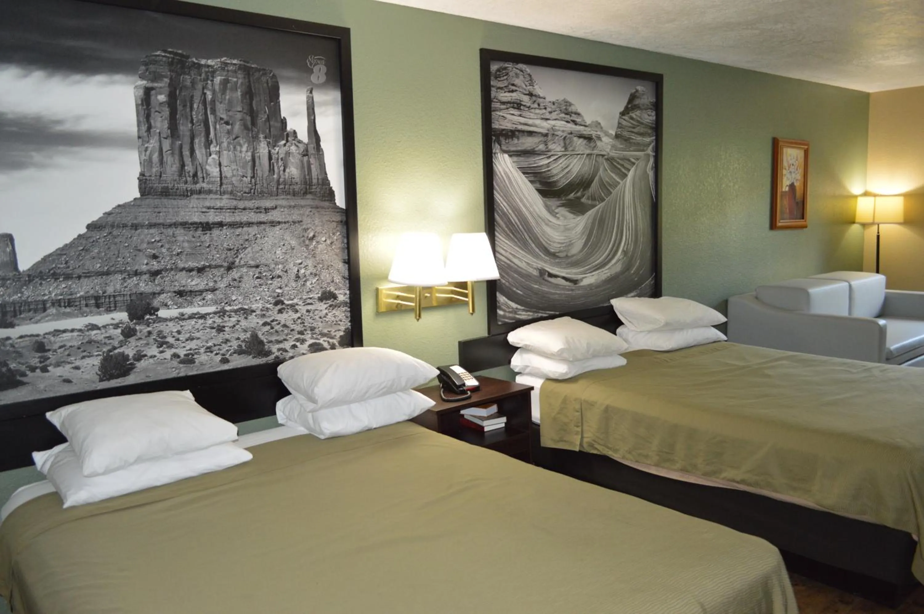 Bedroom, Bed in Super 8 by Wyndham St. George UT