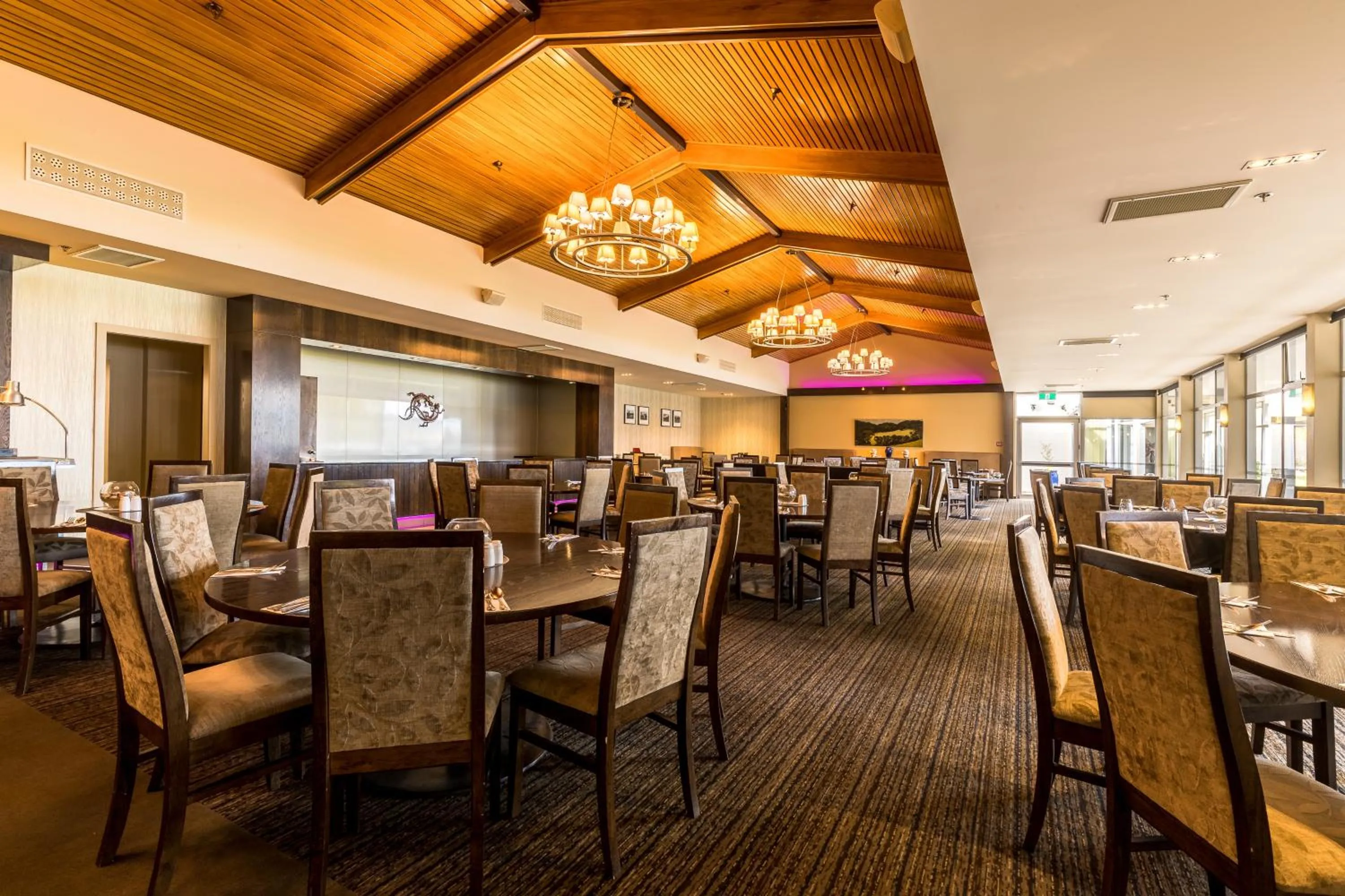 Restaurant/places to eat in Distinction Te Anau Hotel & Villas