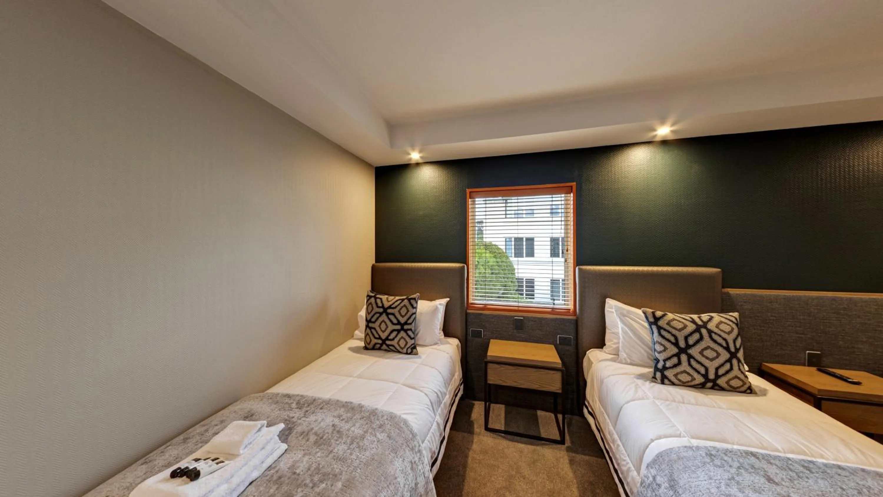 Bedroom, Bed in Distinction Luxmore Hotel