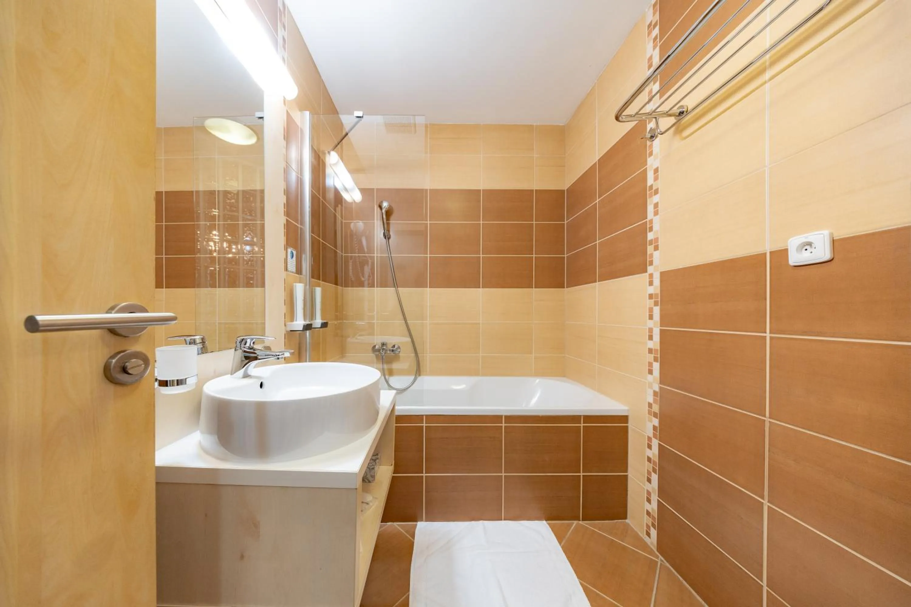 Toilet in Hotel CROCUS