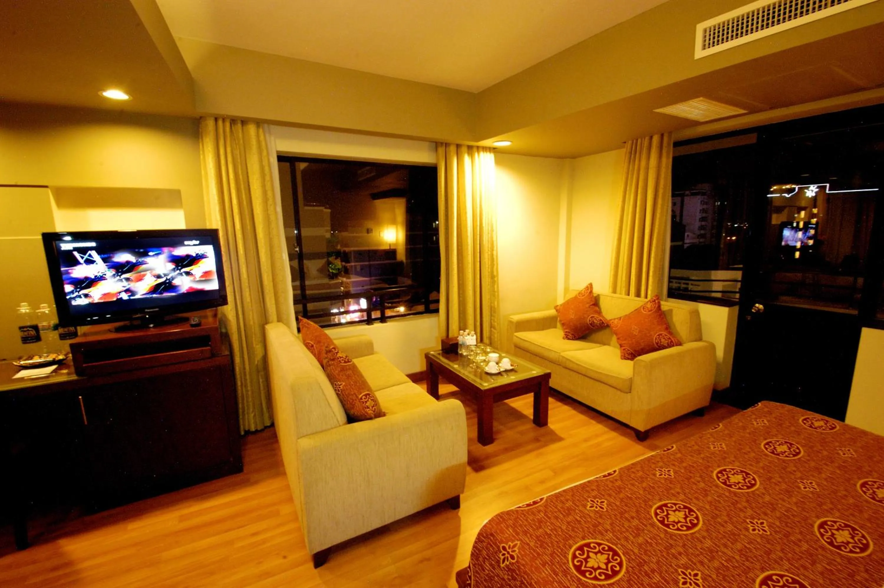 Photo of the whole room in Asia Paradise Hotel