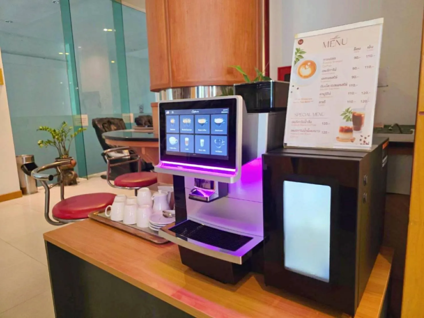 Coffee/tea facilities in Baron Beach Hotel