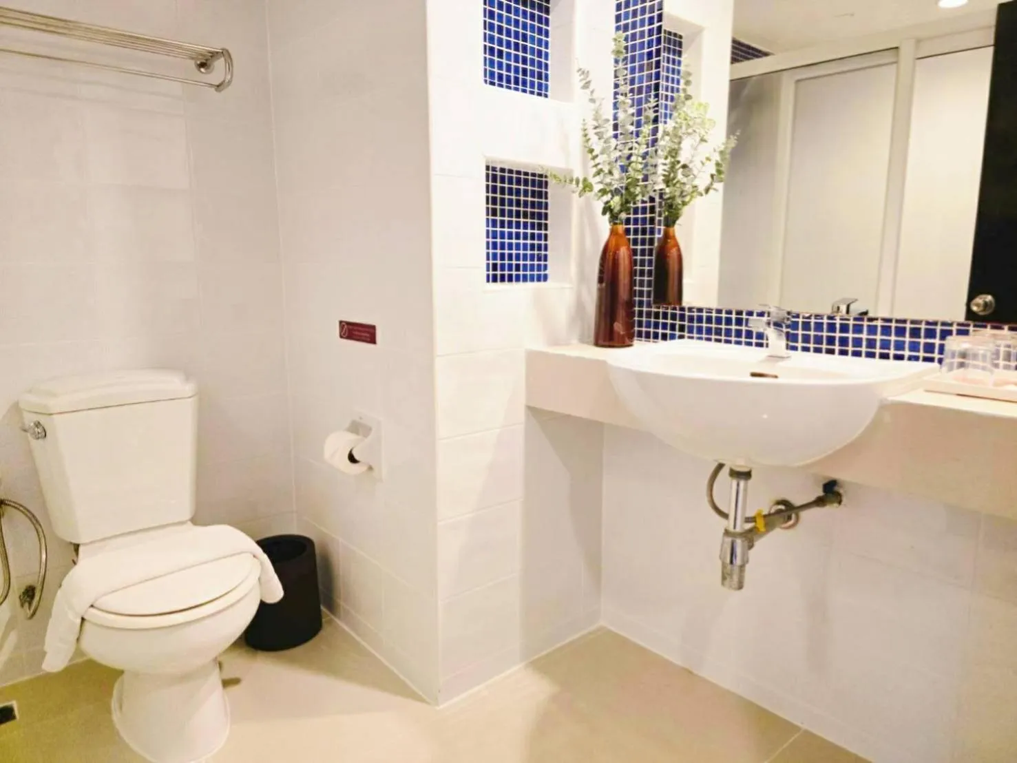 Bathroom in Baron Beach Hotel