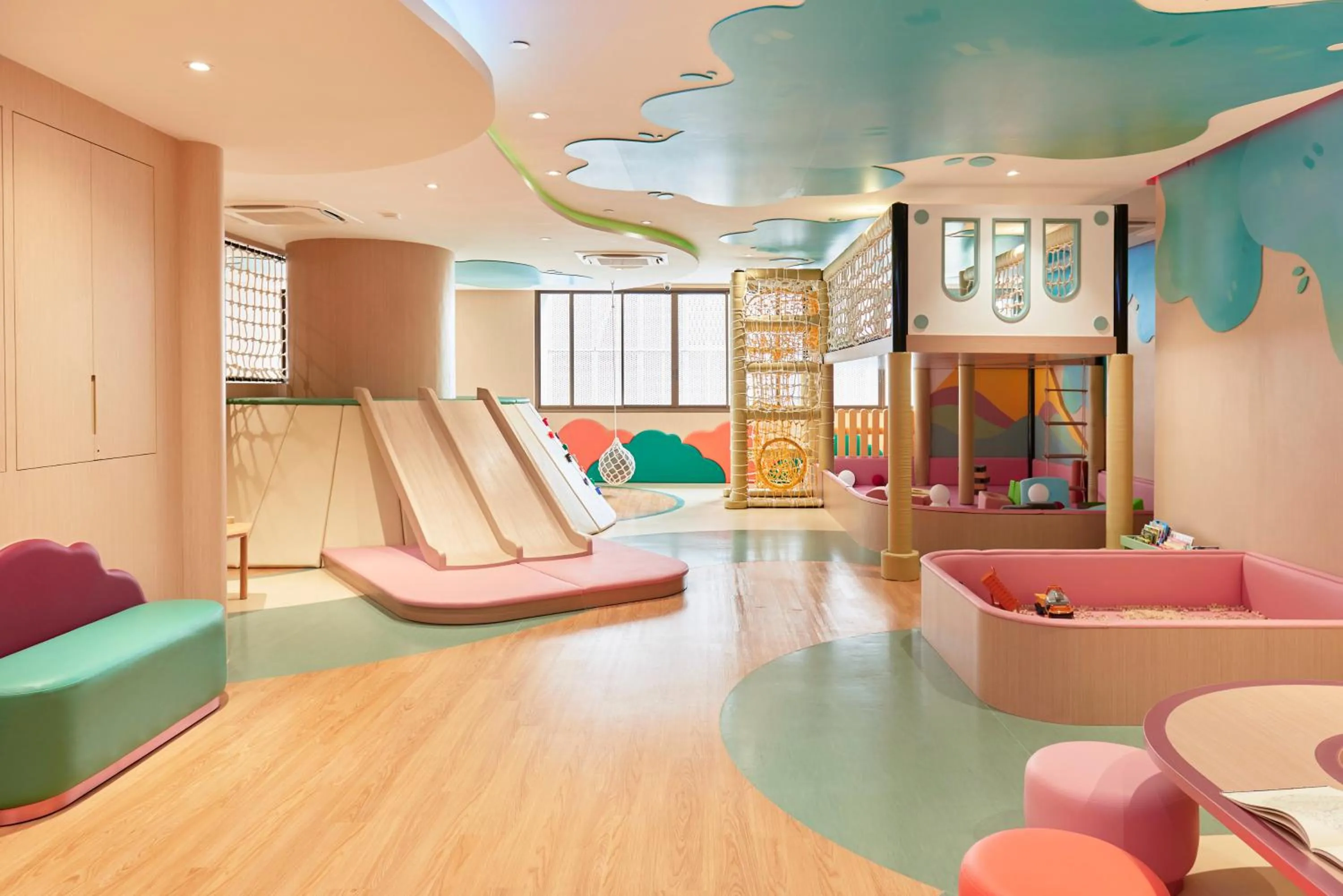 Kids's club in Bliston Suwan Park View