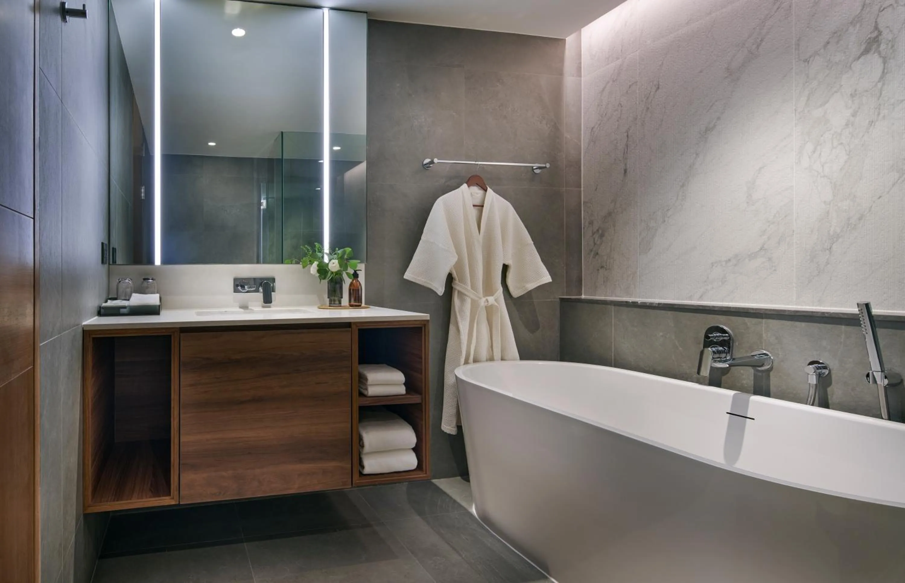 Shower in Bliston Suwan Park View