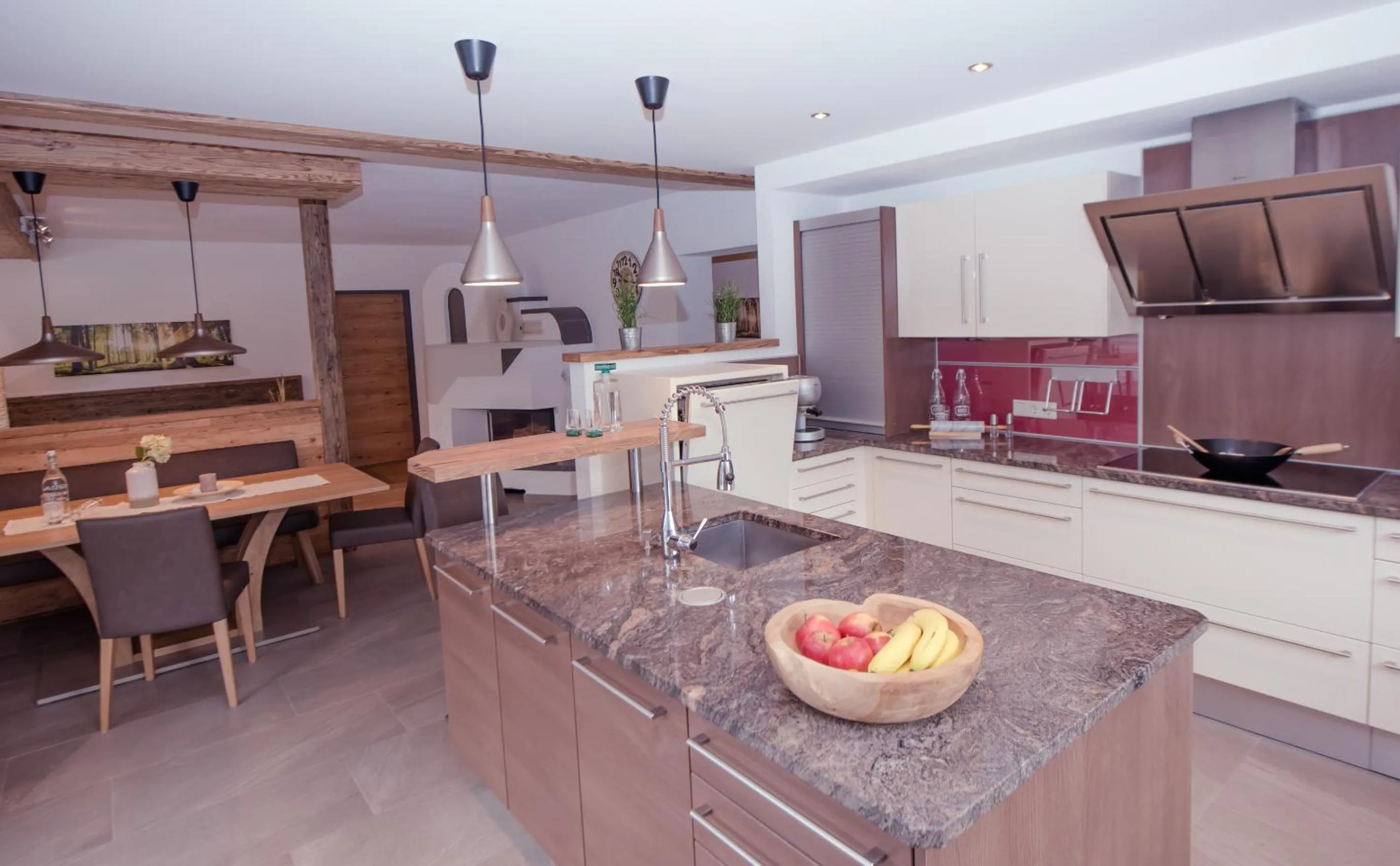 Kitchen or kitchenette in Inn-Apartments