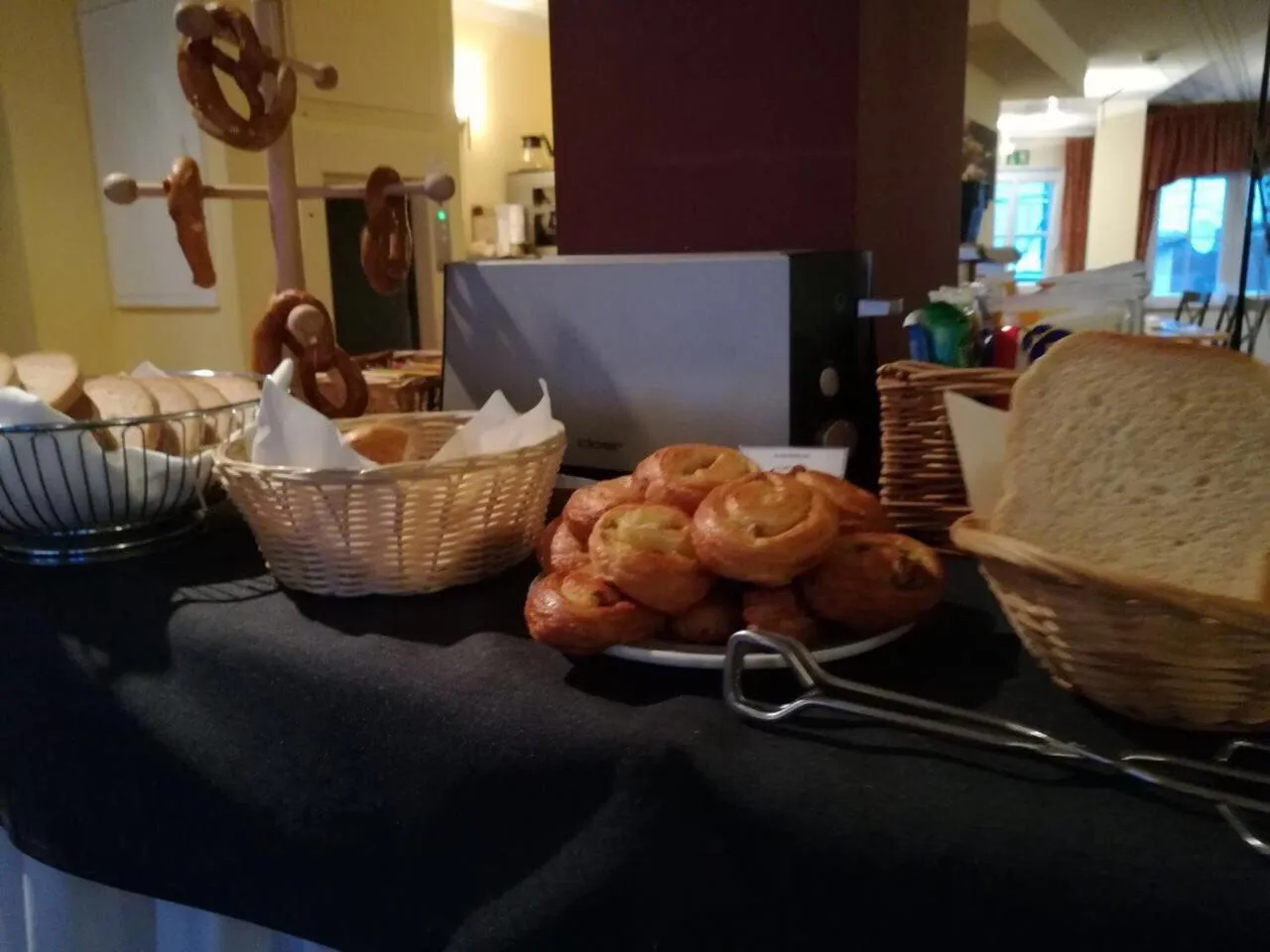 Buffet breakfast in Gästezimmer Melina am Nürburgring