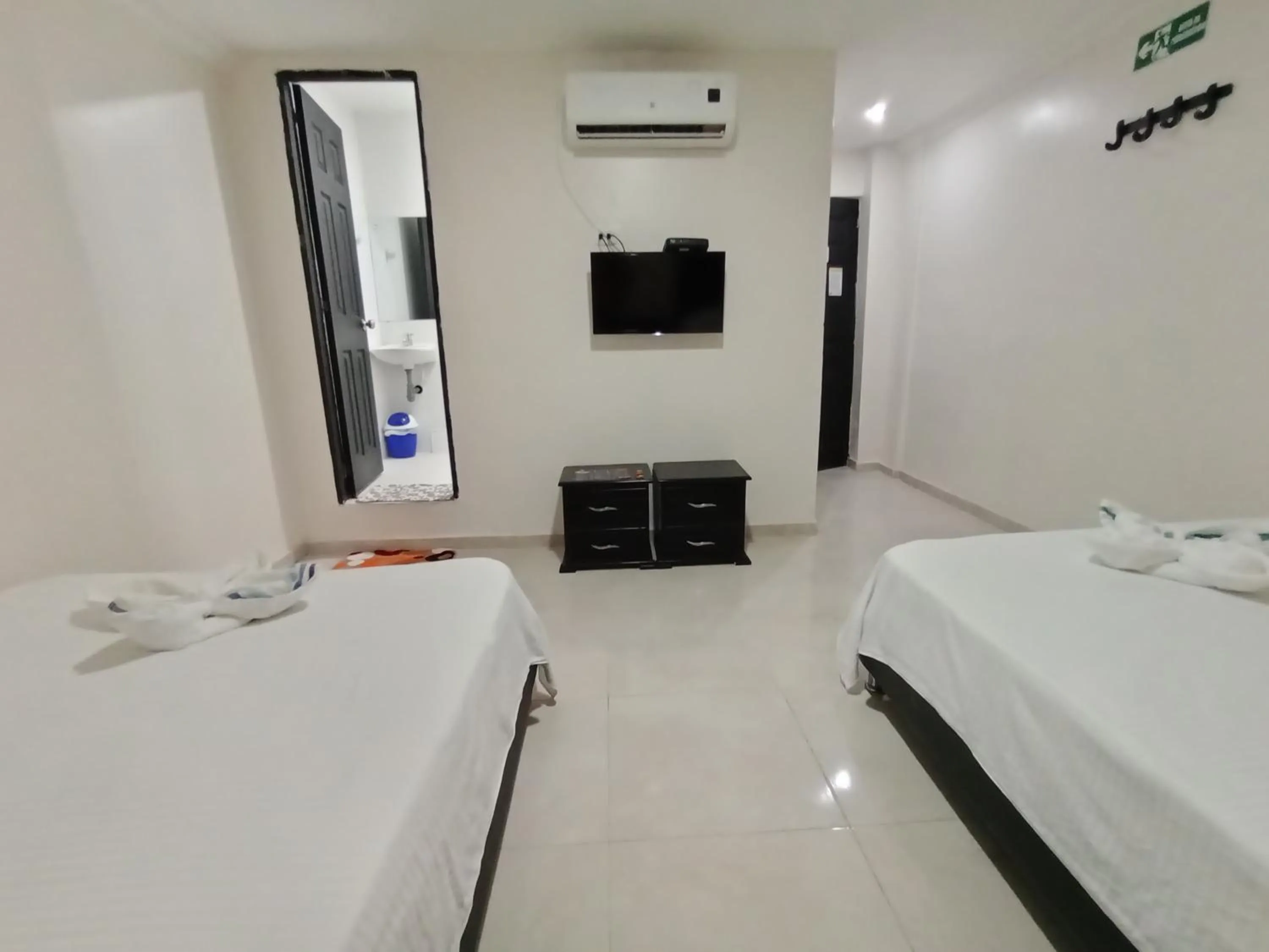 Photo of the whole room, Bed in Hotel Kasvel