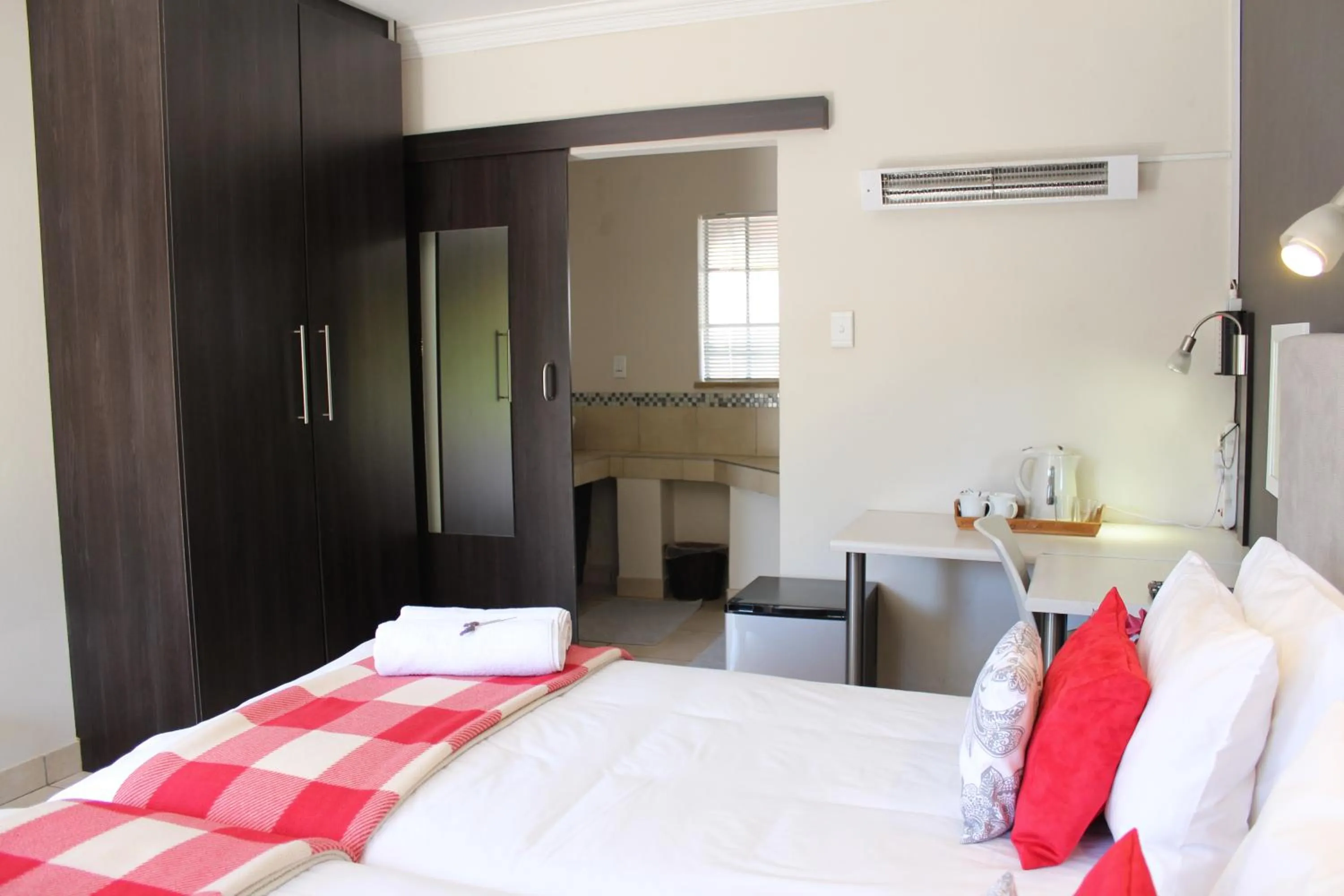 Bathroom, Bed in 3 Liebeloft Guest House