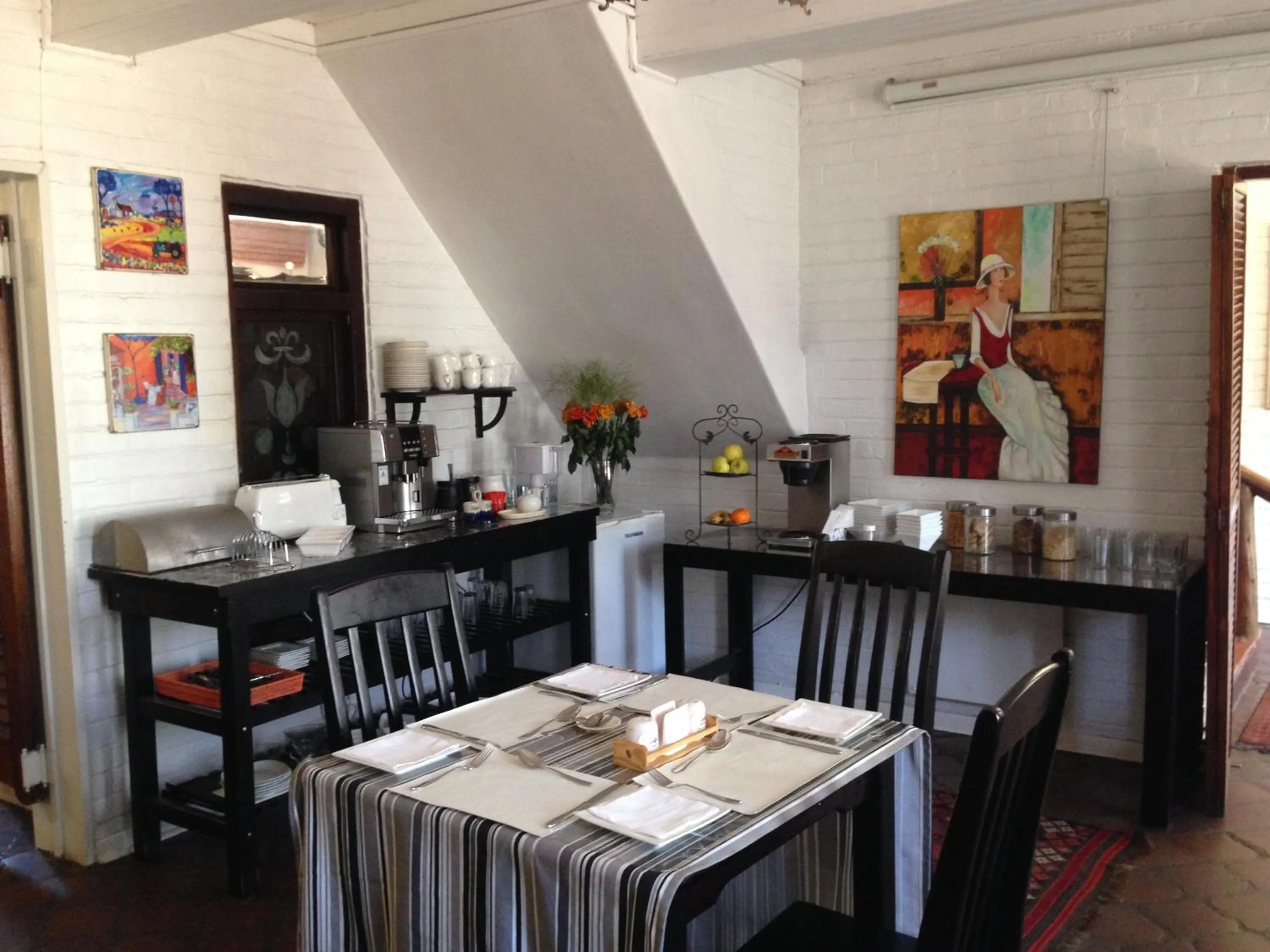 Restaurant/places to eat in 3 Liebeloft Guest House