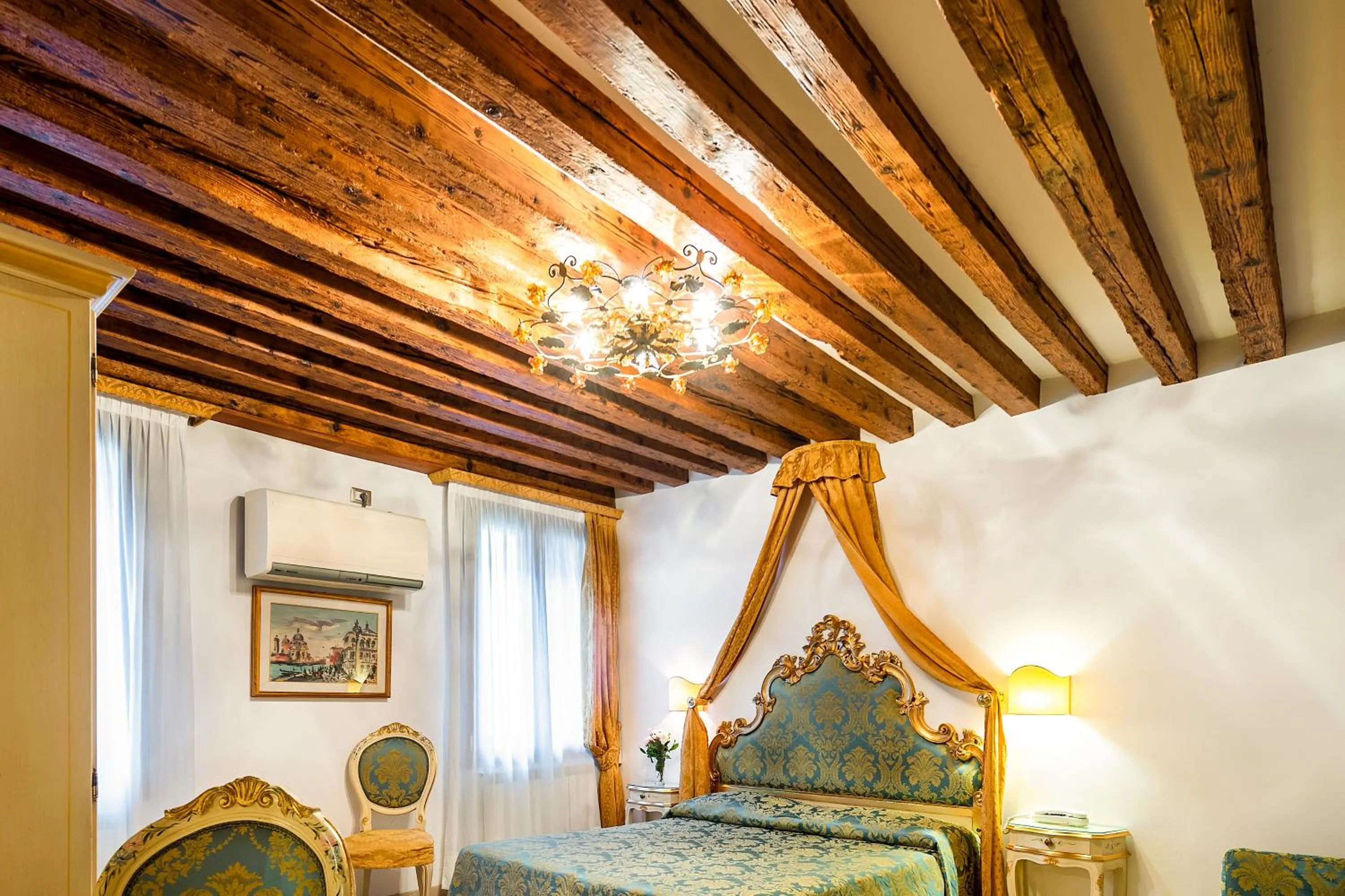 Bedroom, Bed in Hotel Al Vagon