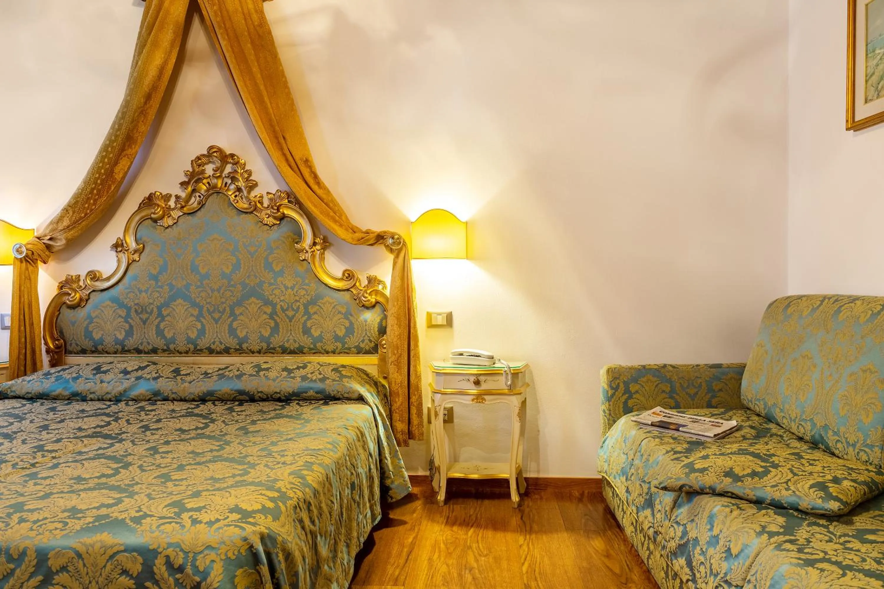 Bedroom, Bed in Hotel Al Vagon