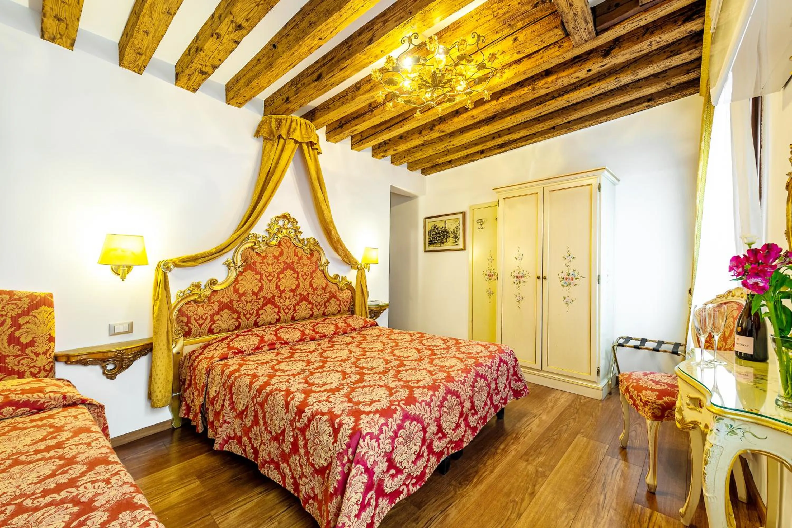 Bedroom, Bed in Hotel Al Vagon