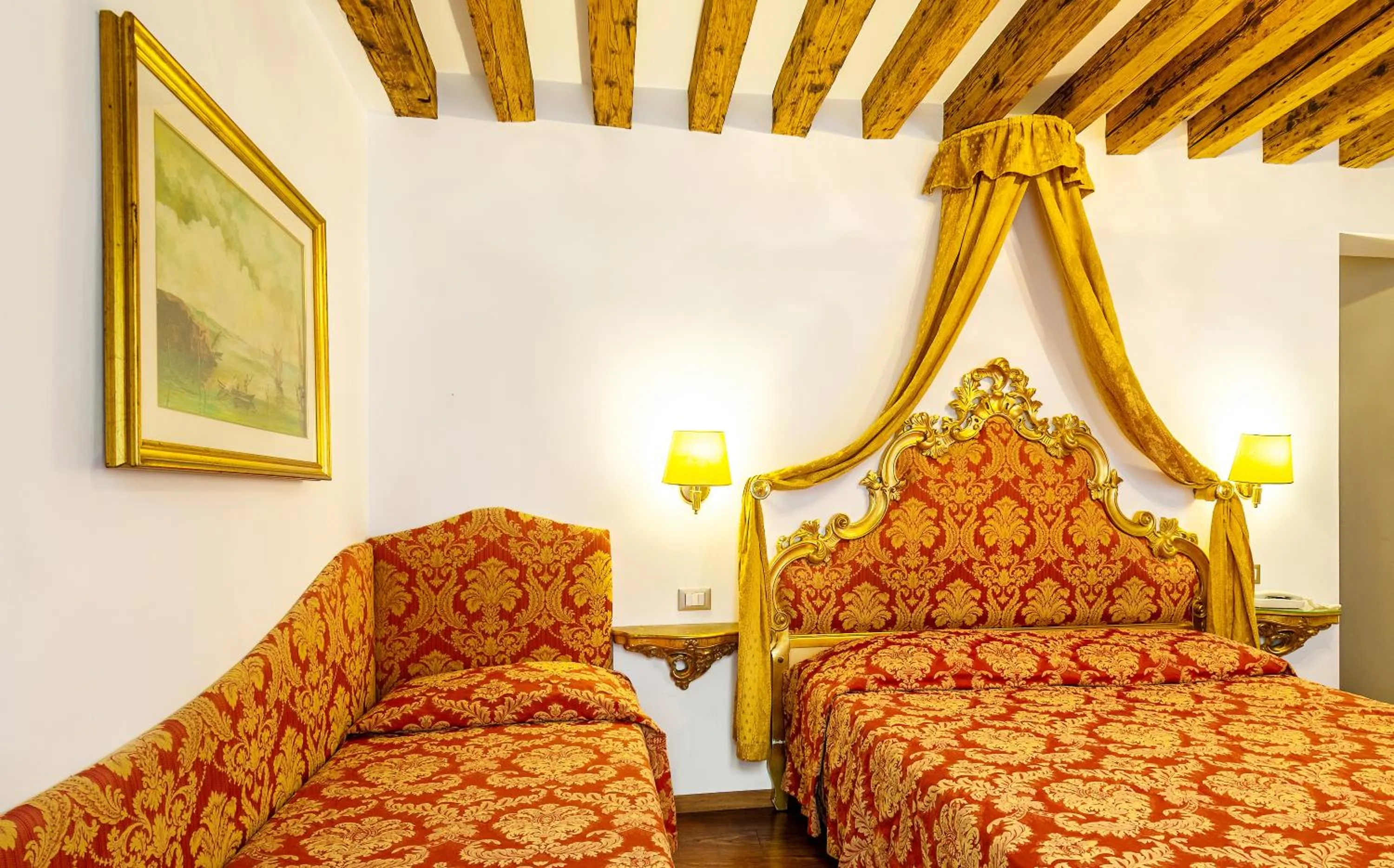 Bedroom, Bed in Hotel Al Vagon