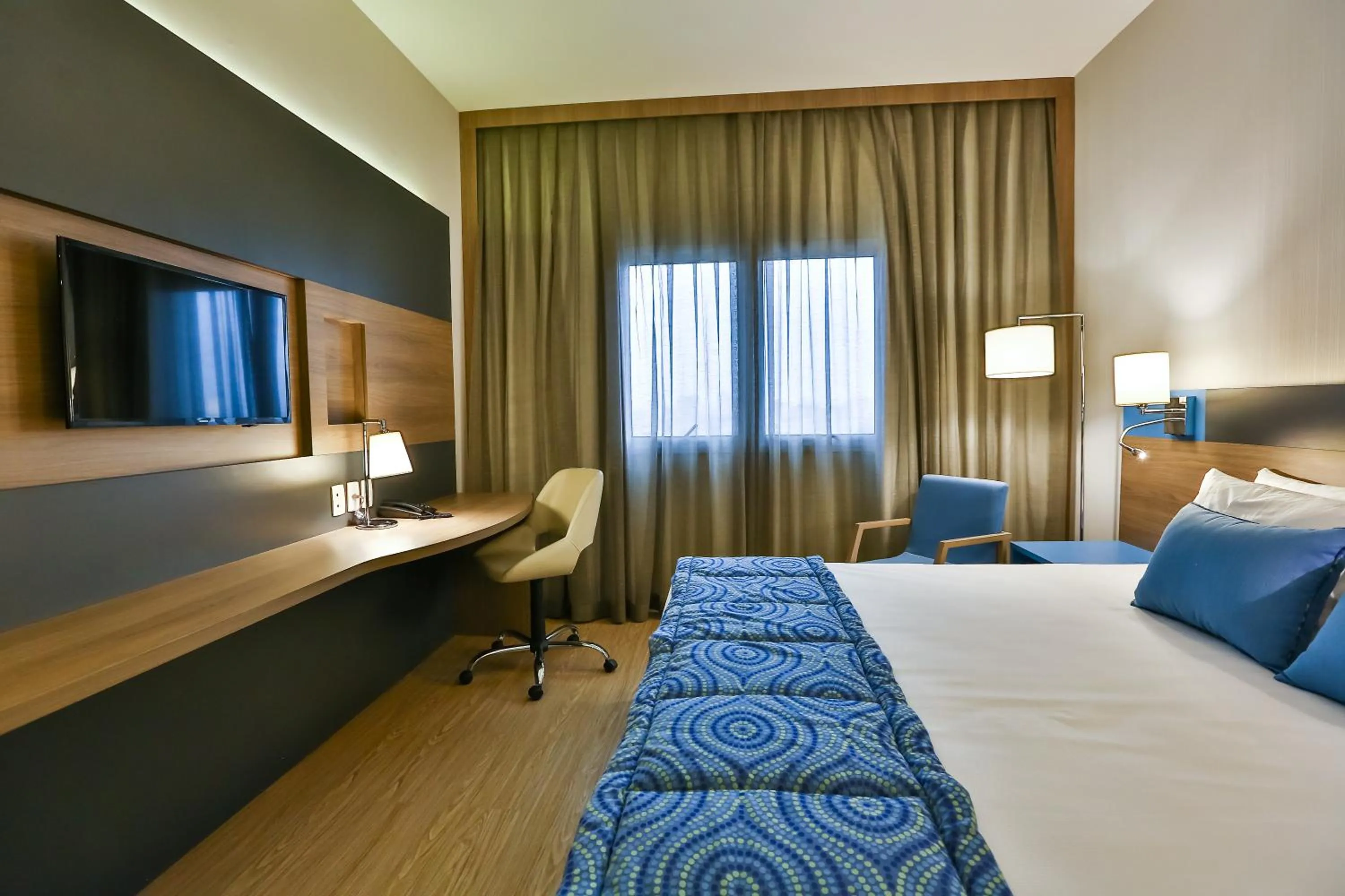 TV and multimedia, Bed in Hilton Garden Inn Santo Andre