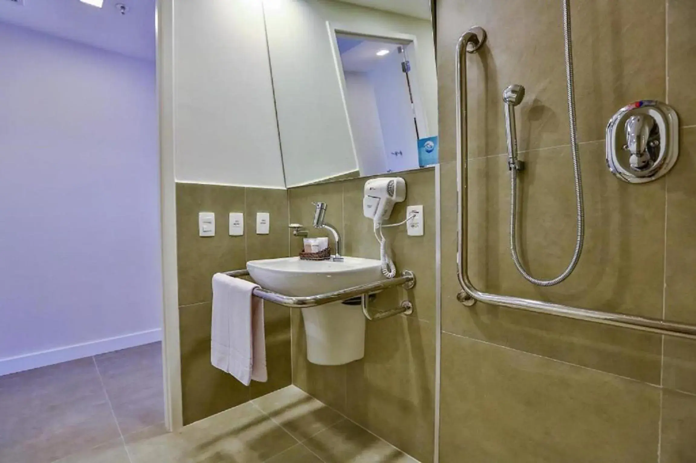 King Room - Disability Access in Hilton Garden Inn Santo Andre King Room - Disability Access in Hilton Garden Inn Santo Andre