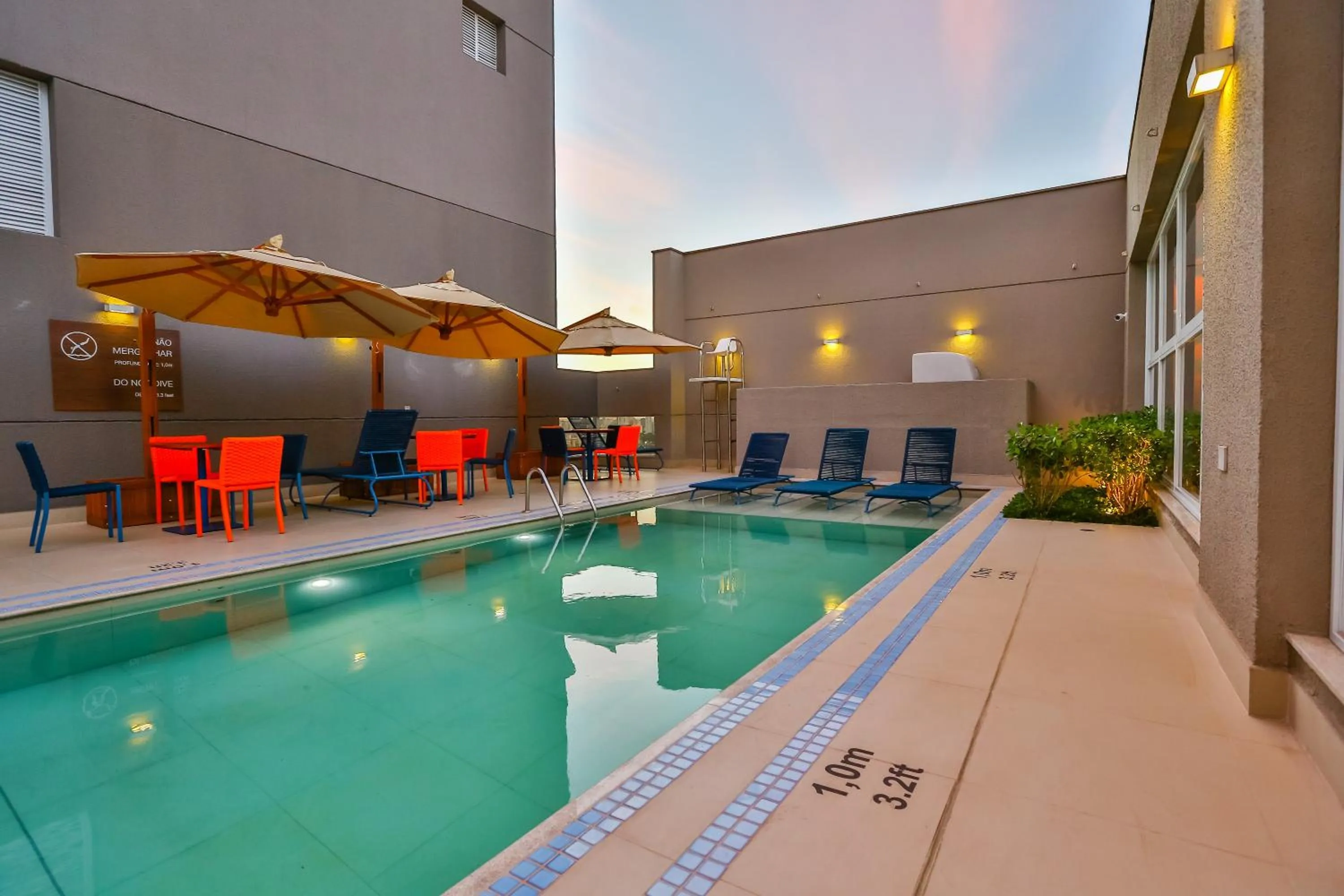 Swimming pool in Hilton Garden Inn Santo Andre