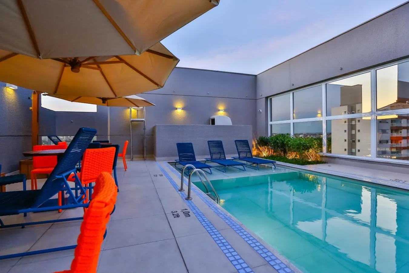 Swimming pool in Hilton Garden Inn Santo Andre