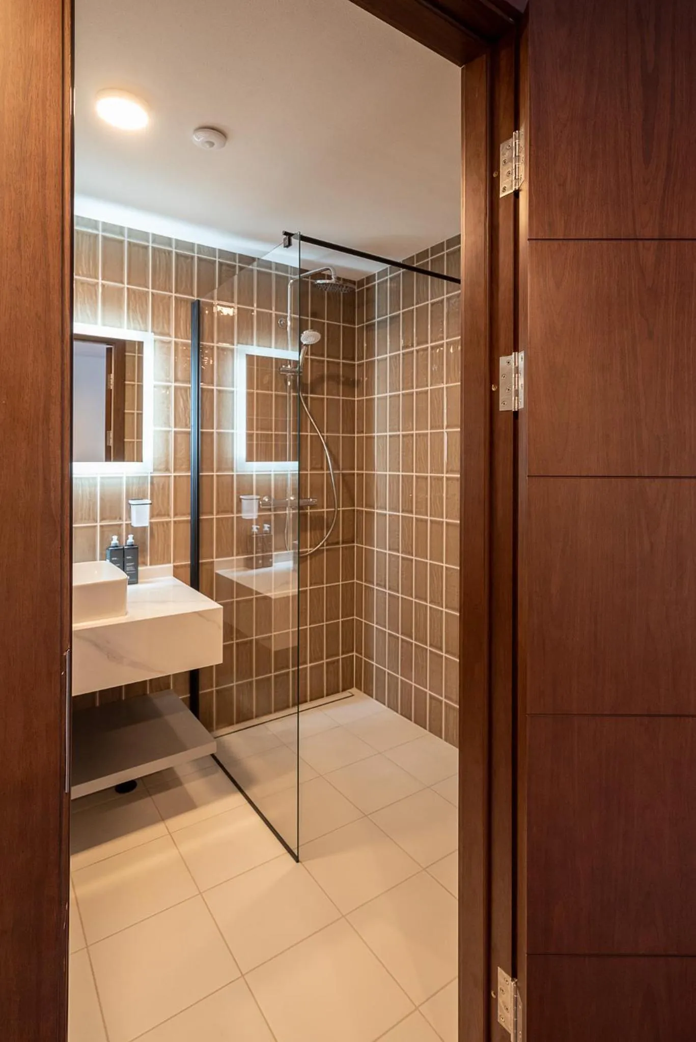 Shower in Auksinės Kopos