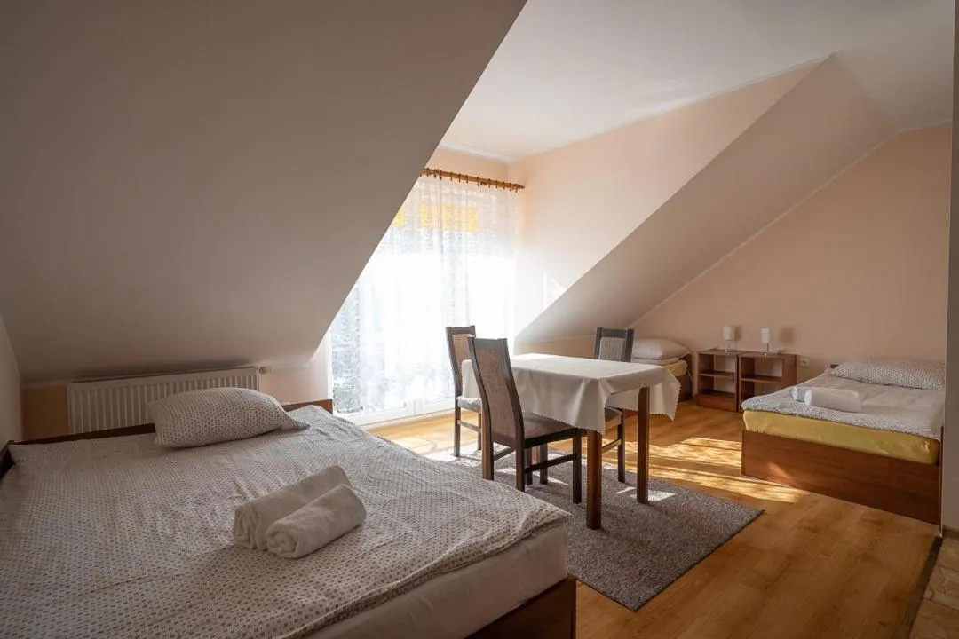 Bed in RAMZES-pokoje z balkonami,parking,Blisko do plaży Ustka