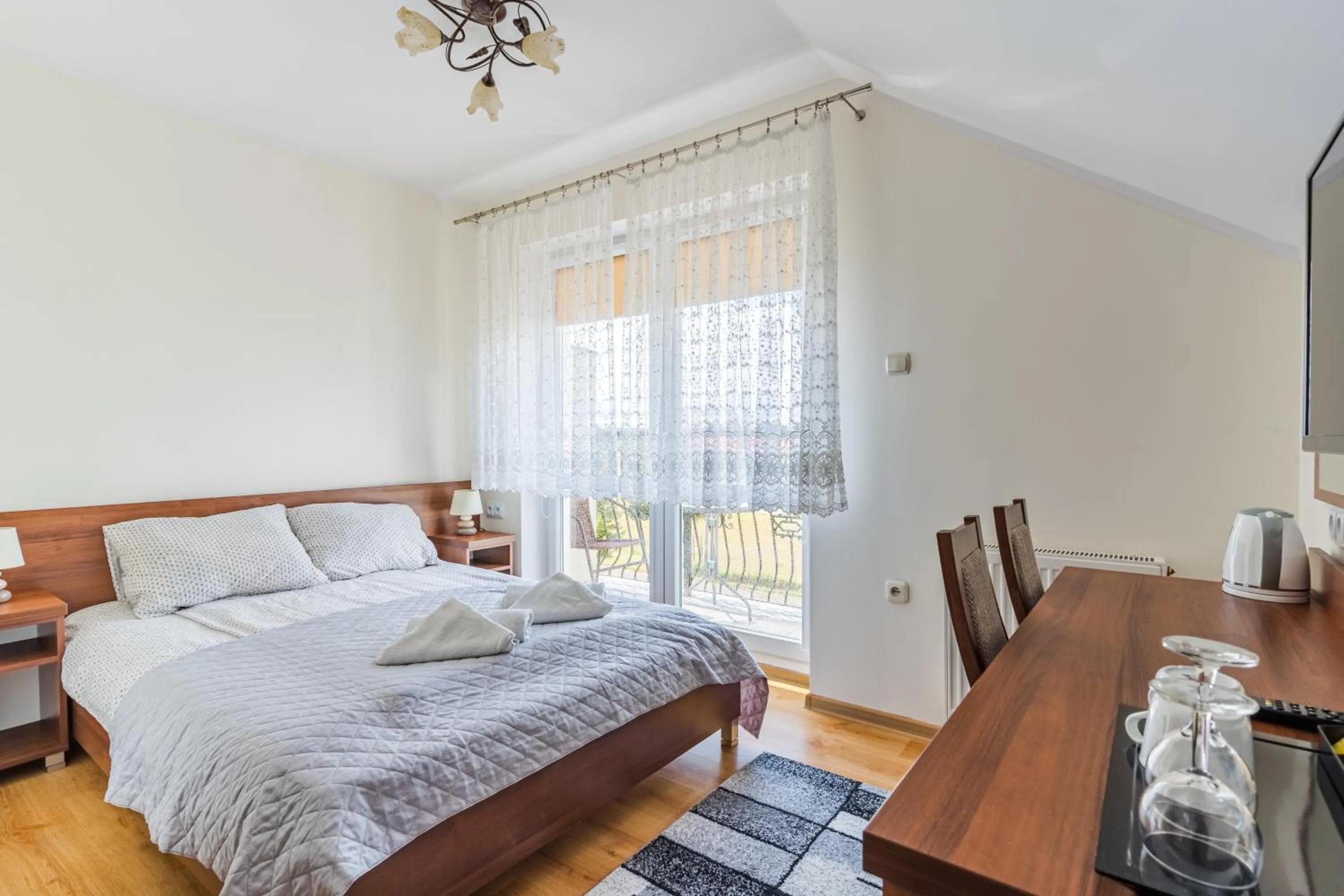 Property building, Bed in RAMZES-pokoje z balkonami,parking,Blisko do plaży Ustka