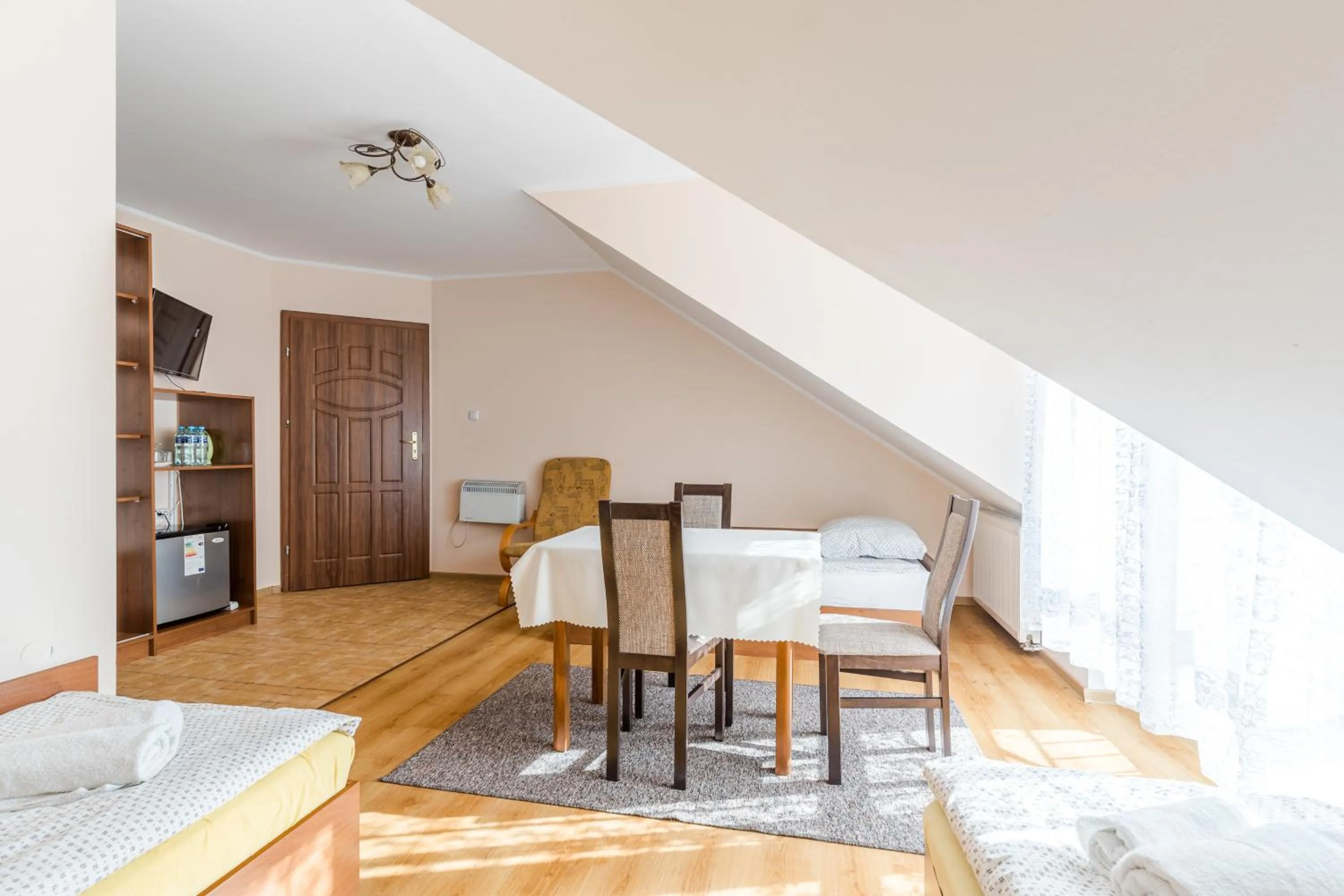 Bed in RAMZES-pokoje z balkonami,parking,Blisko do plaży Ustka