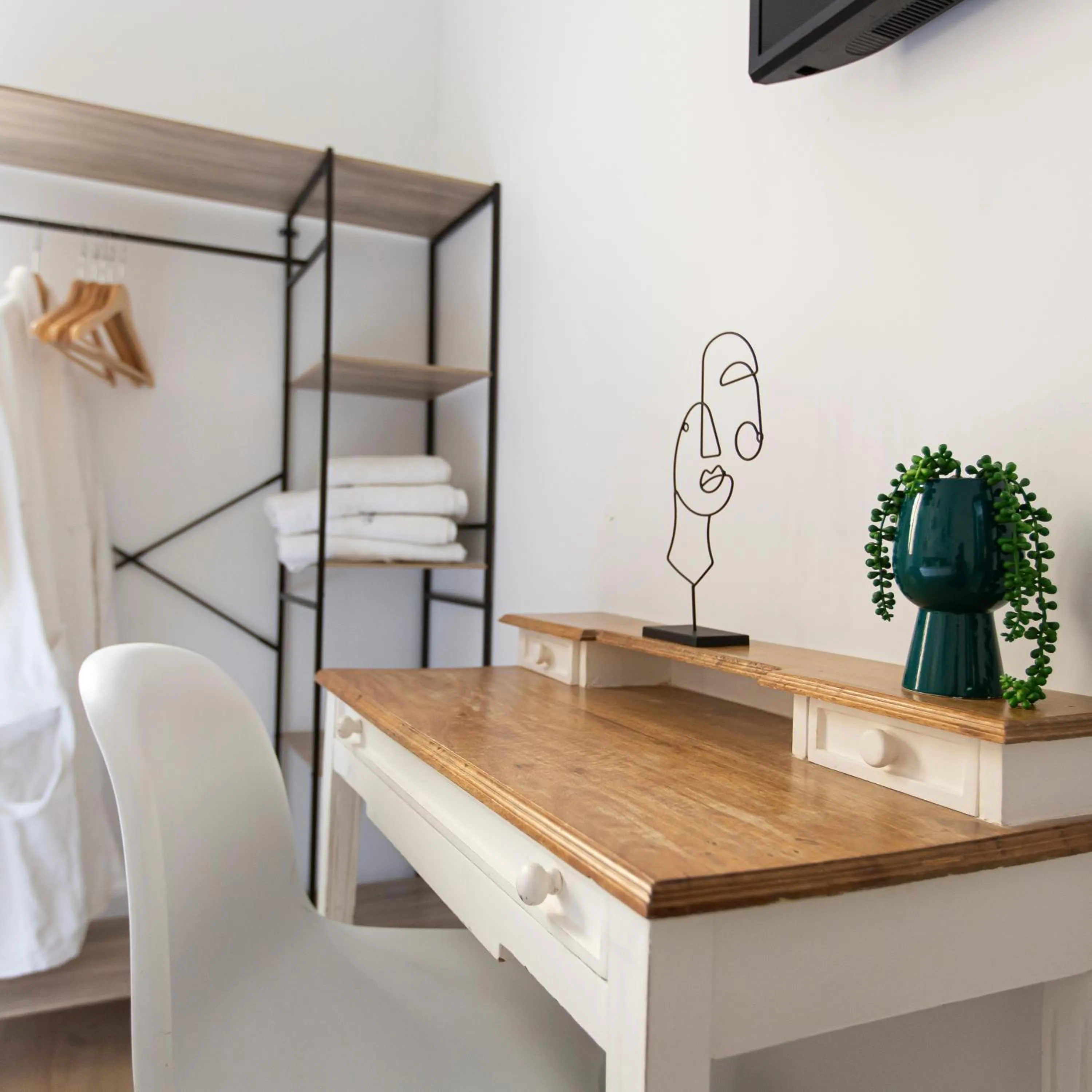 Decorative detail, Bed in Veracruz Puerta del Sol