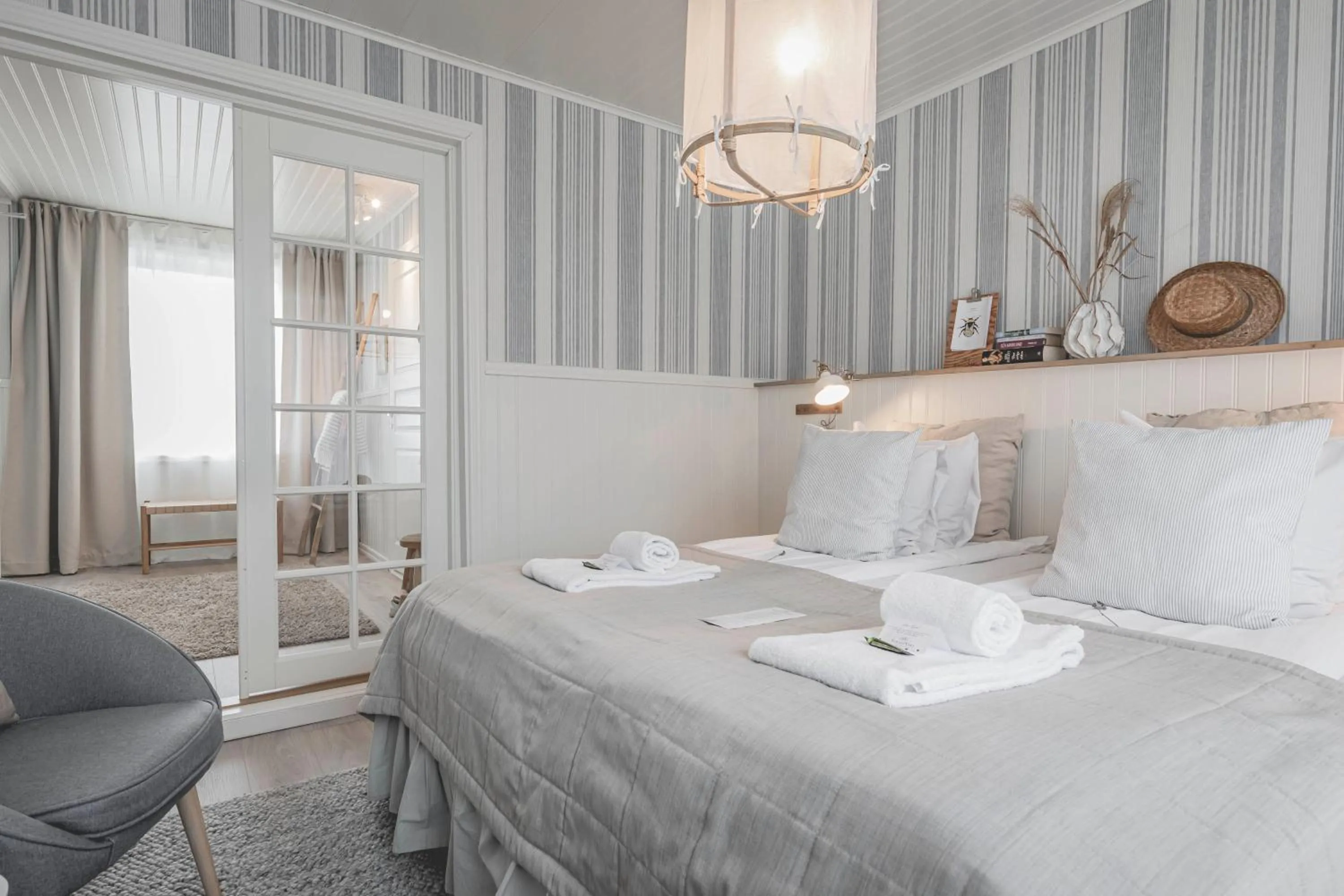 Bed in Naya Retreat & Hotell