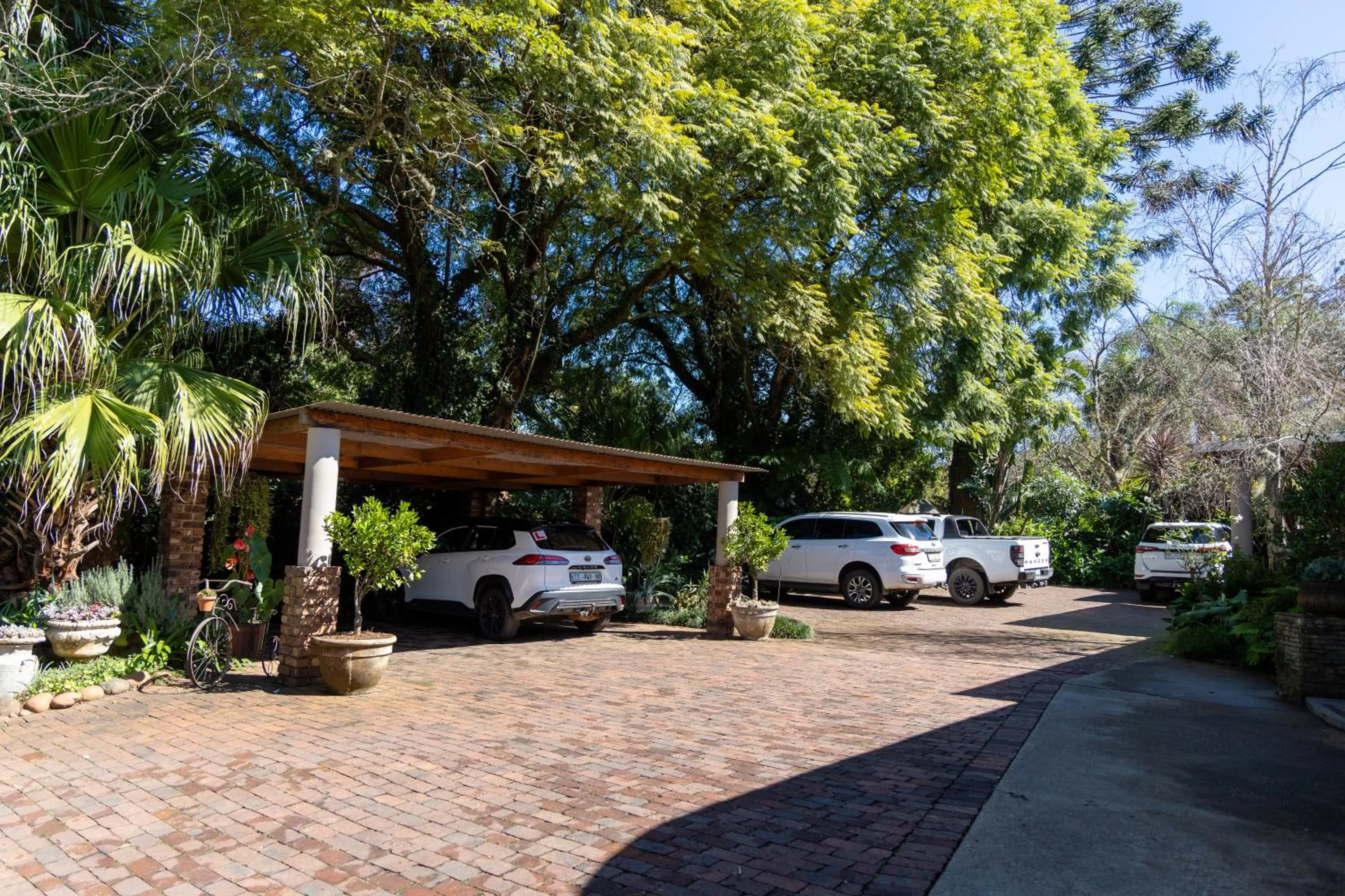 Parking in LA Guesthouse