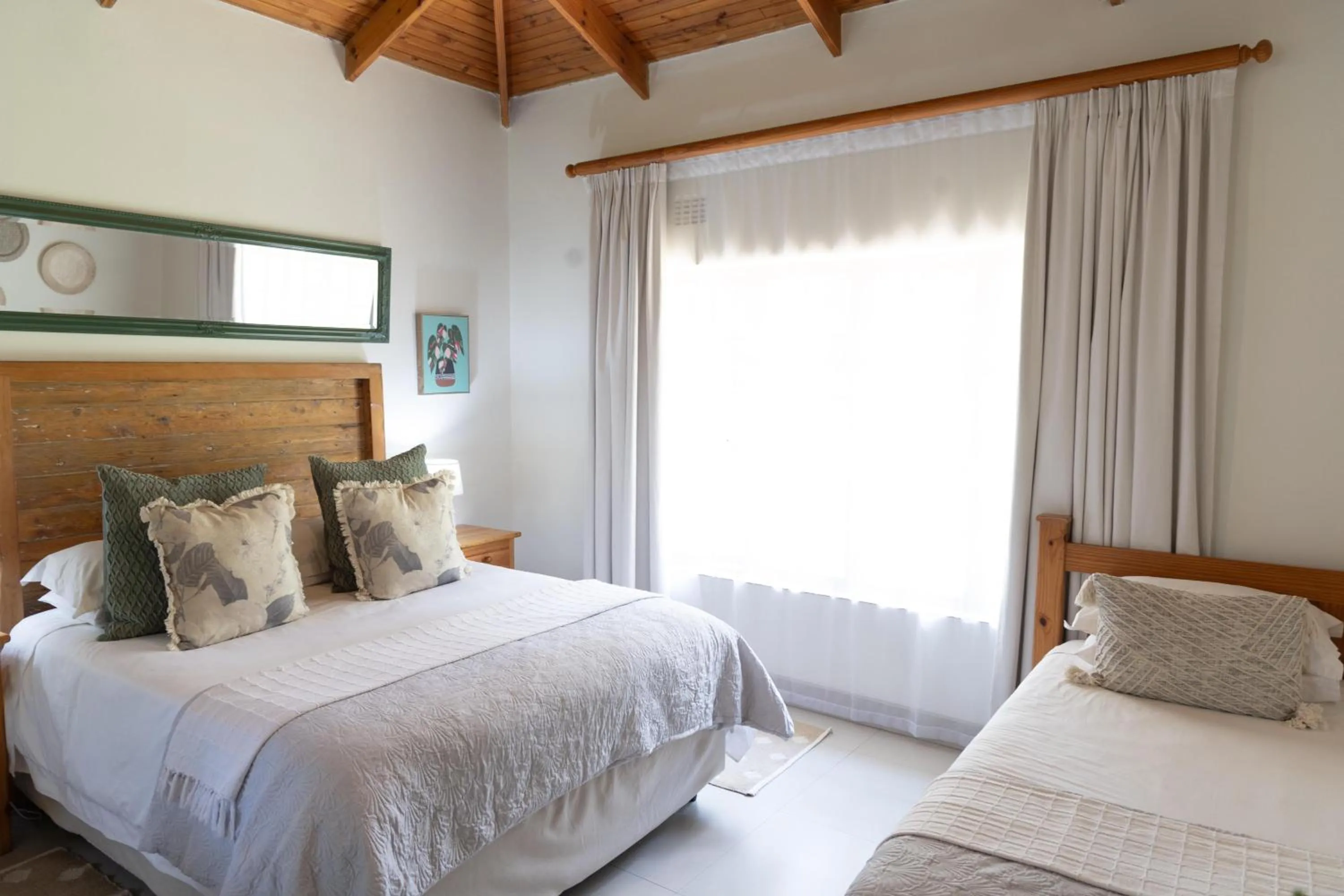 Bedroom, Bed in LA Guesthouse