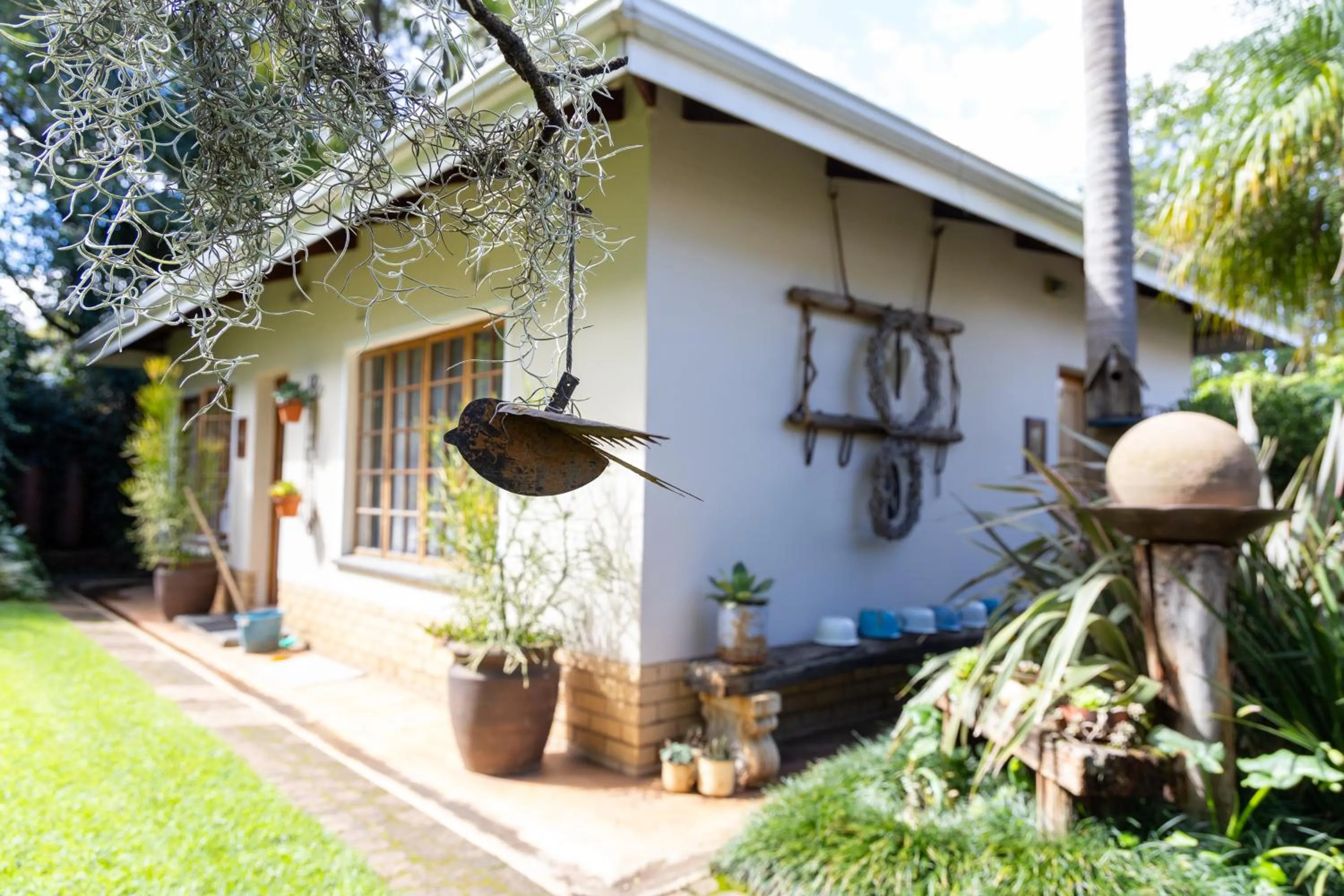 Property building in LA Guesthouse