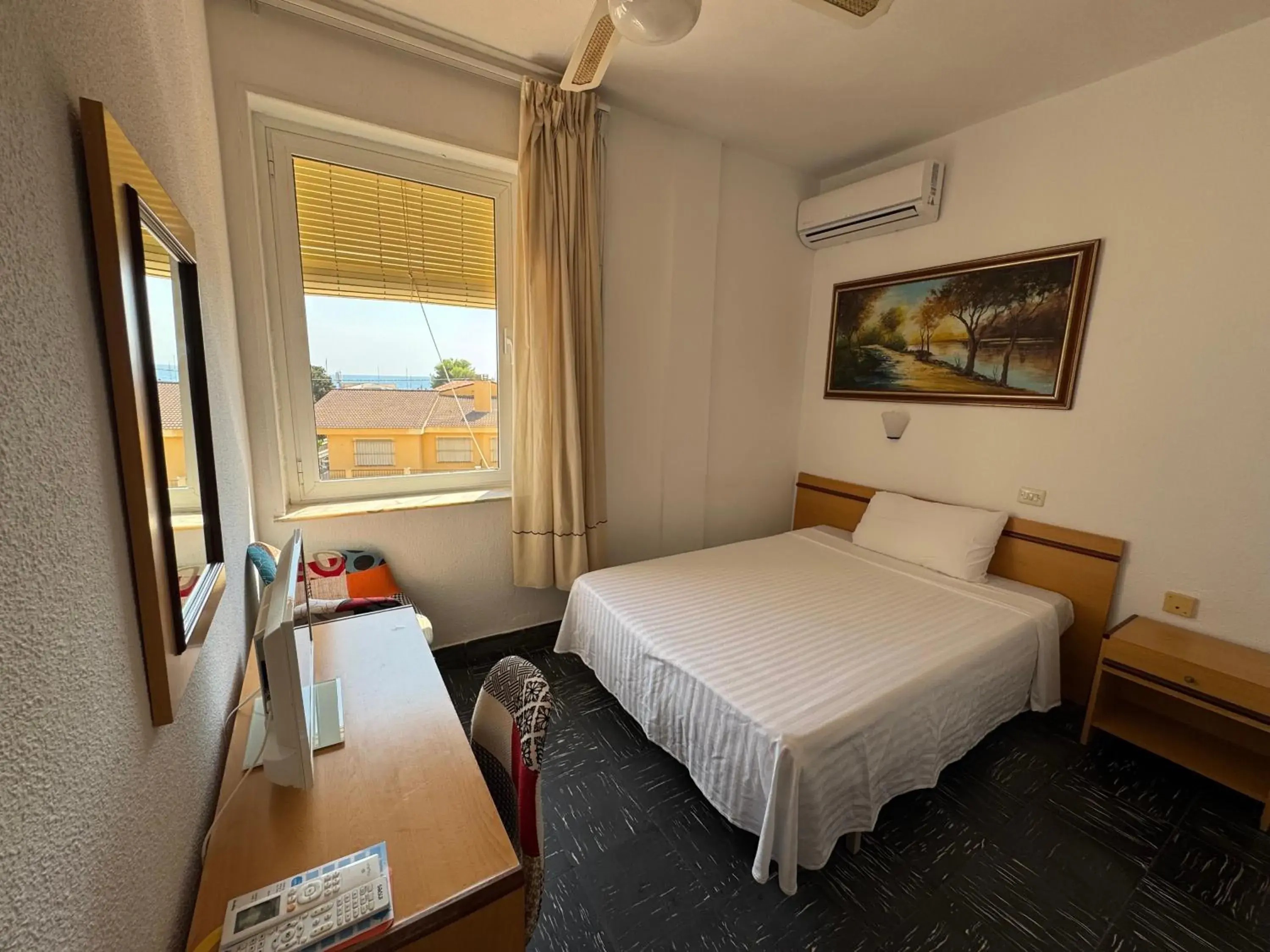 Single Room in Bahía - 30º hotels Single Room in Bahía - 30º hotels