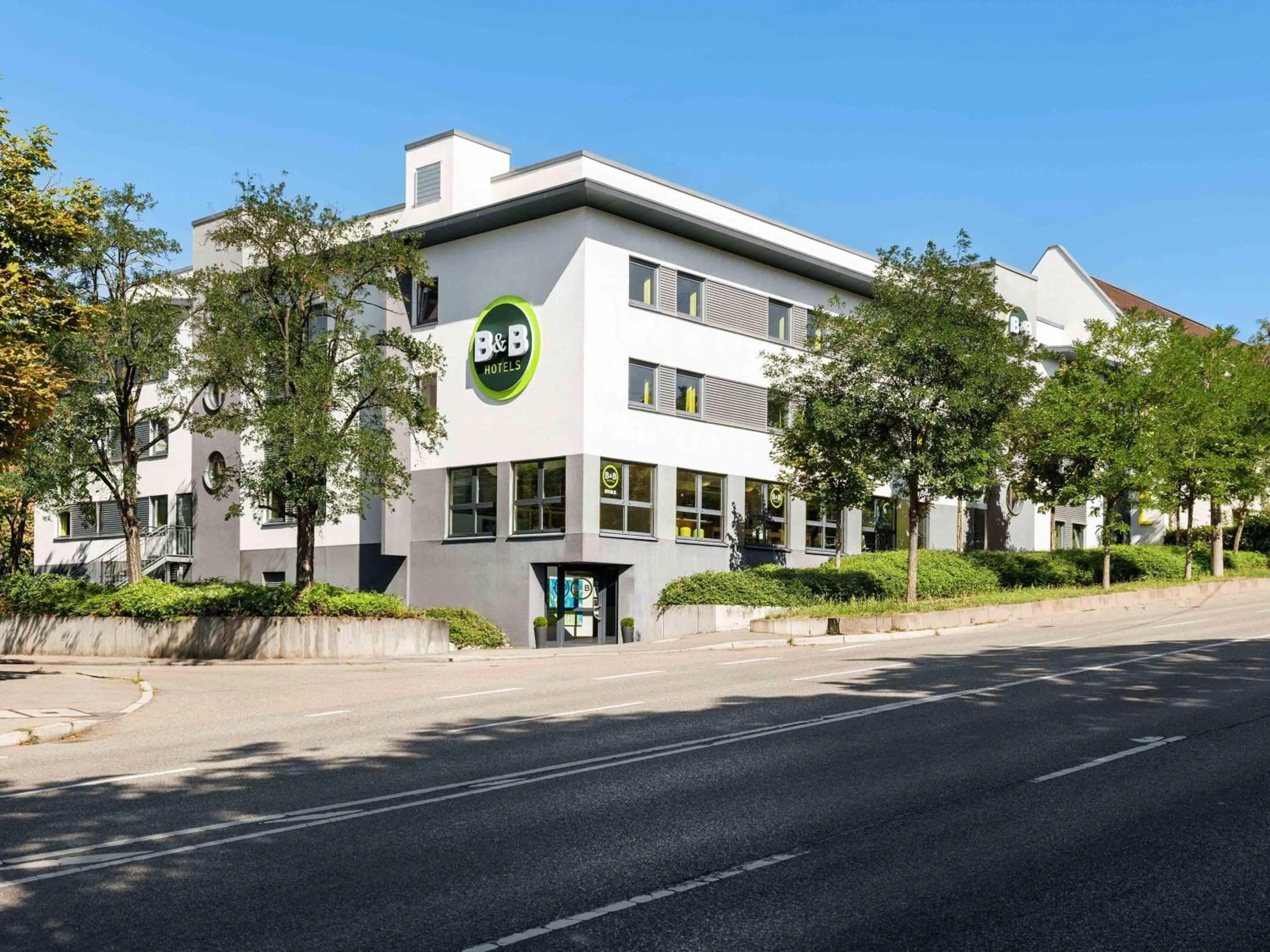 Property building in B&B Hotel Stuttgart-City