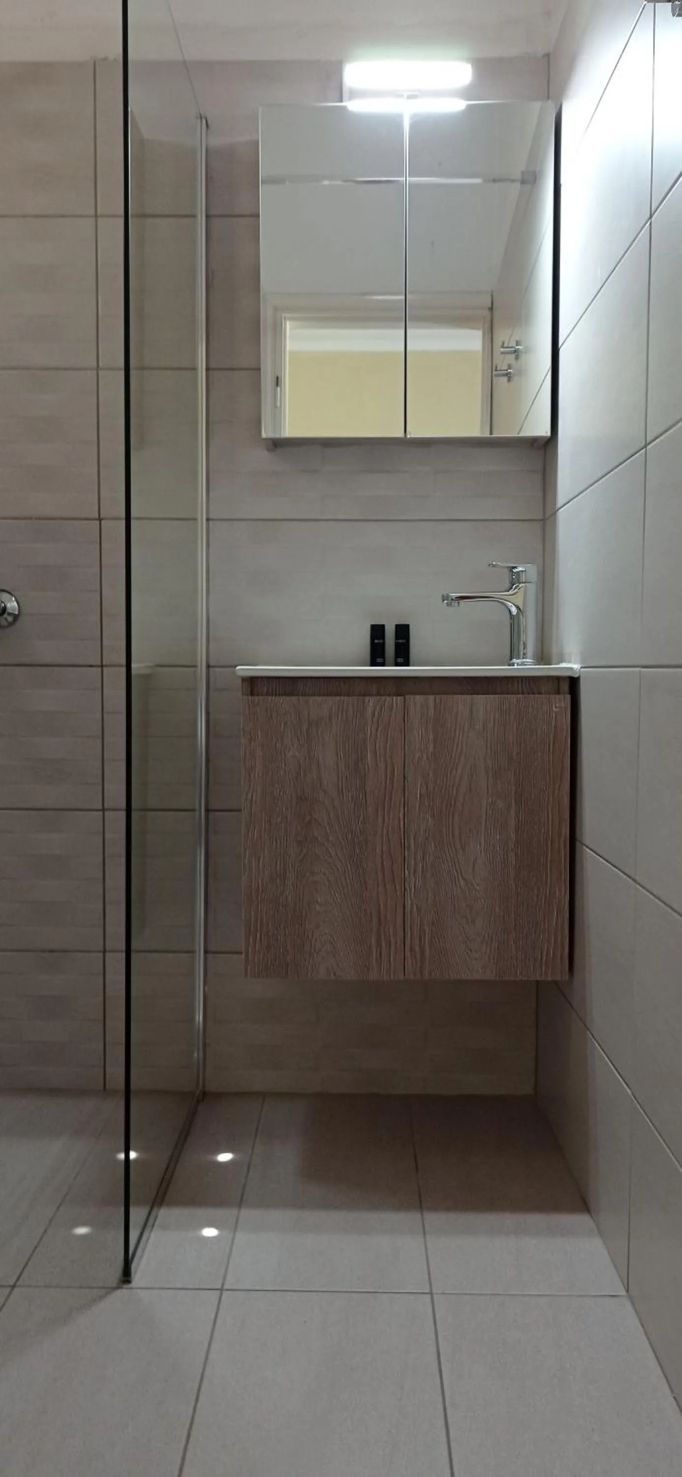 Bathroom in Aristotelis Apartments