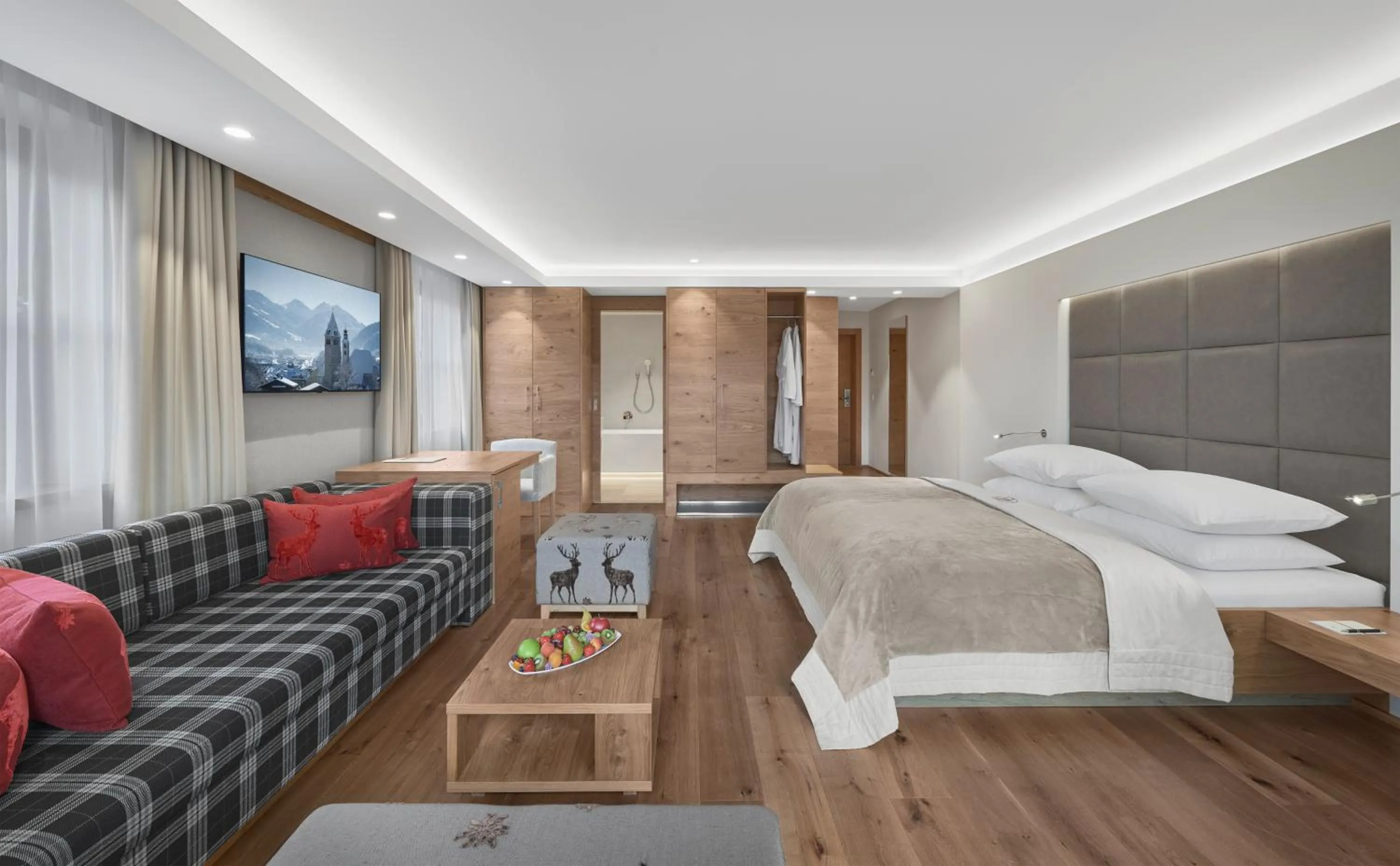 Photo of the whole room, Bed in Schwarzer Adler Kitzbühel - Adults Only