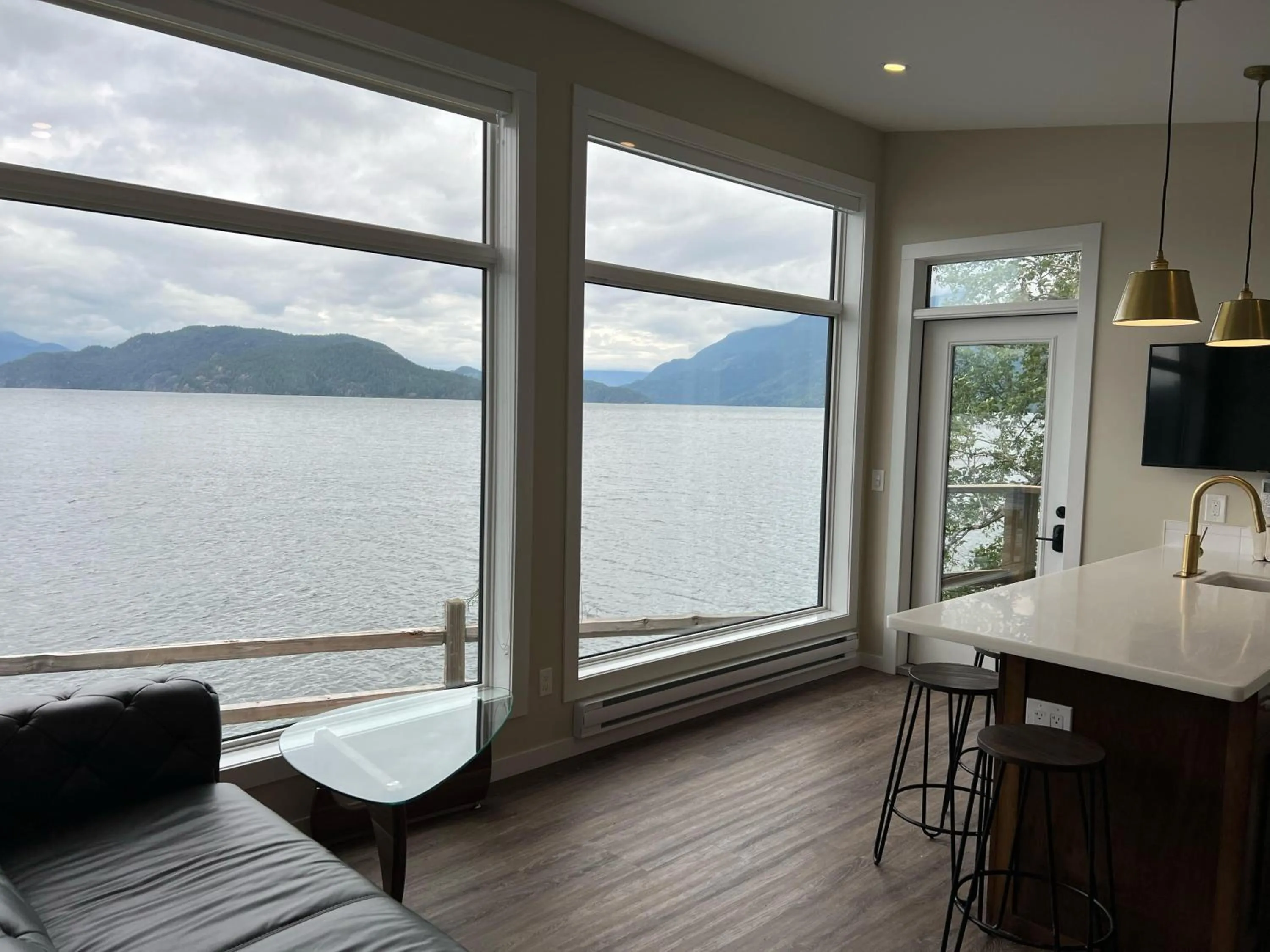 The Lodge on Harrison Lake