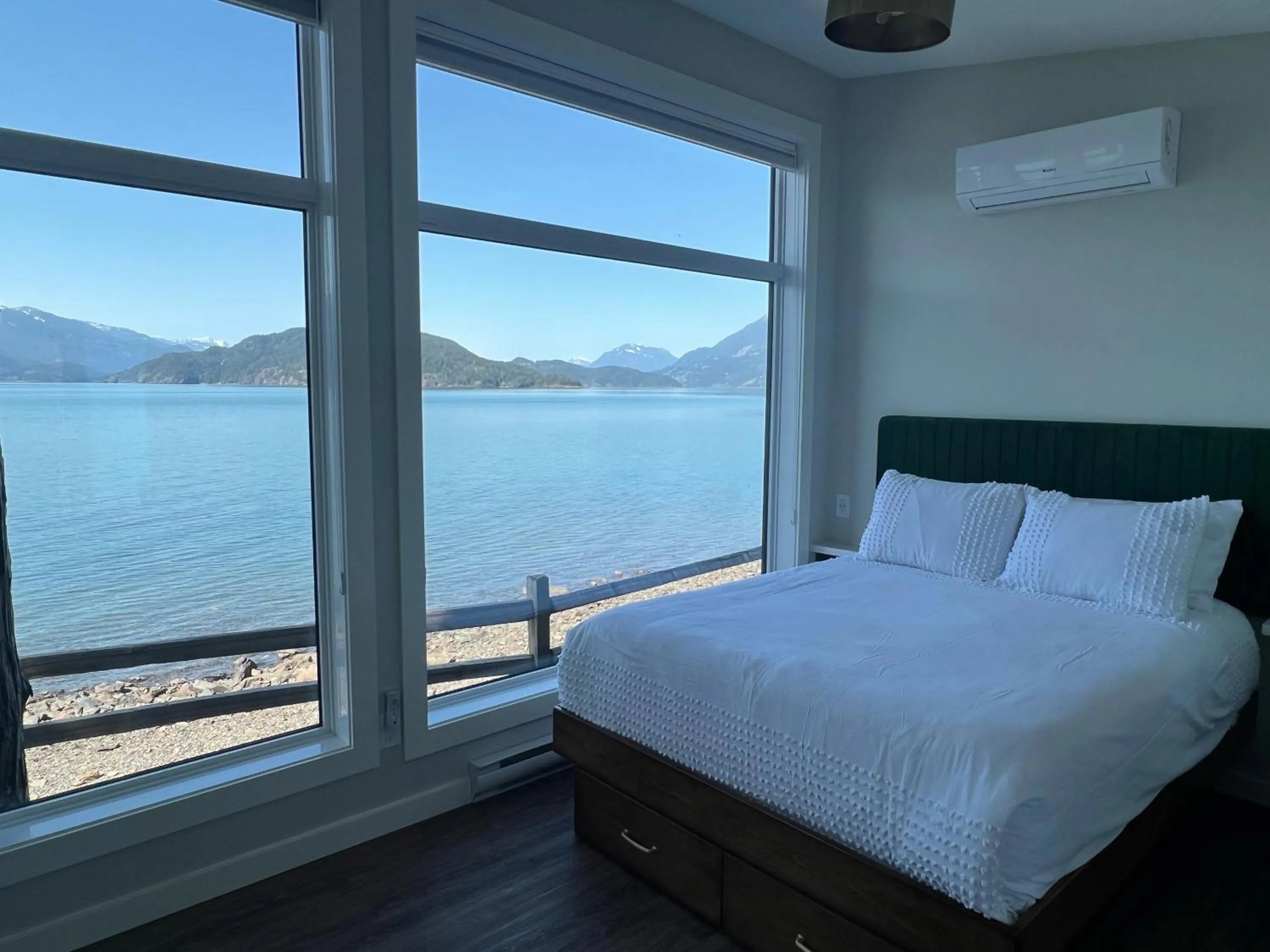 Bed in The Lodge on Harrison Lake