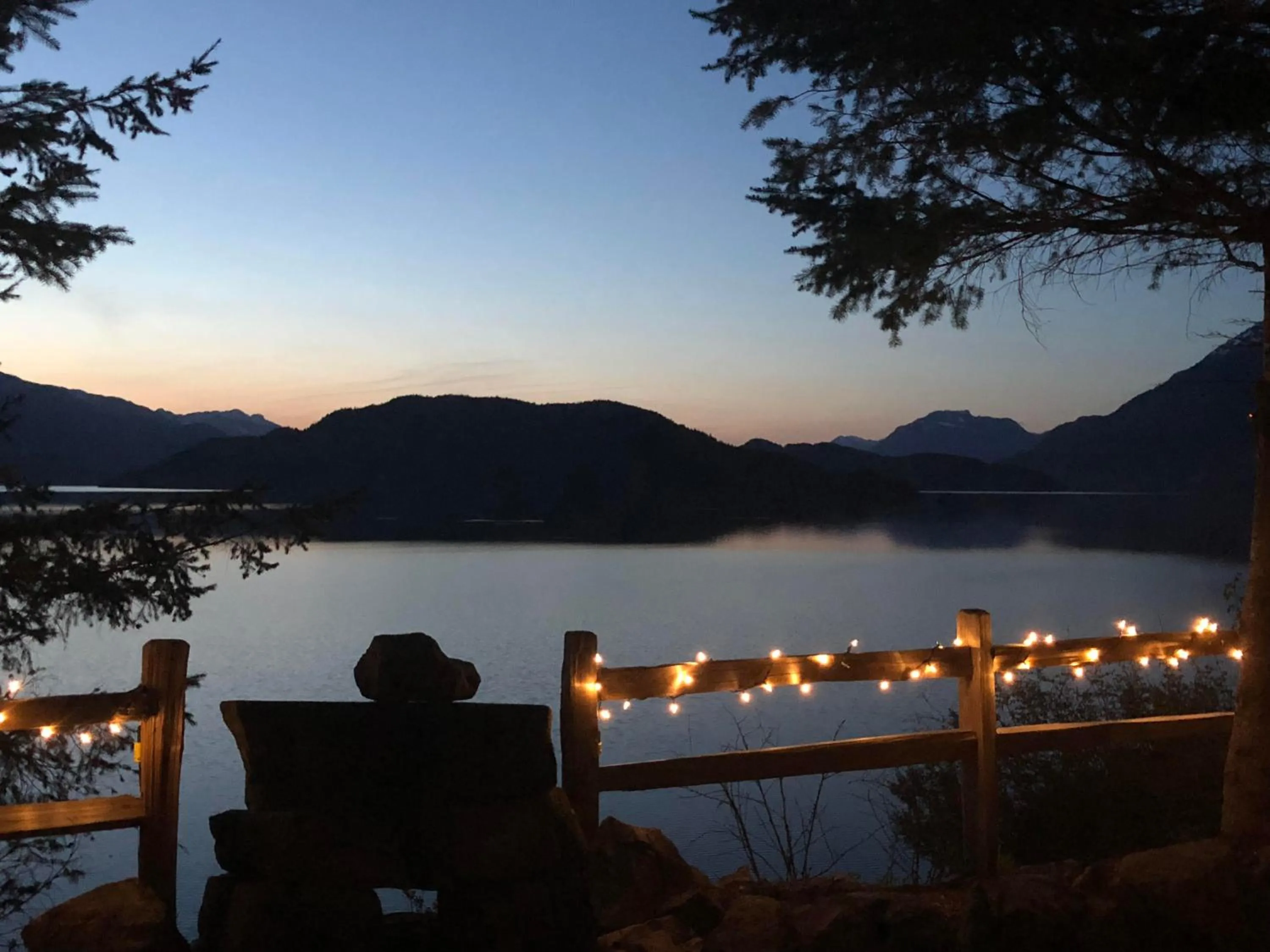 The Lodge on Harrison Lake