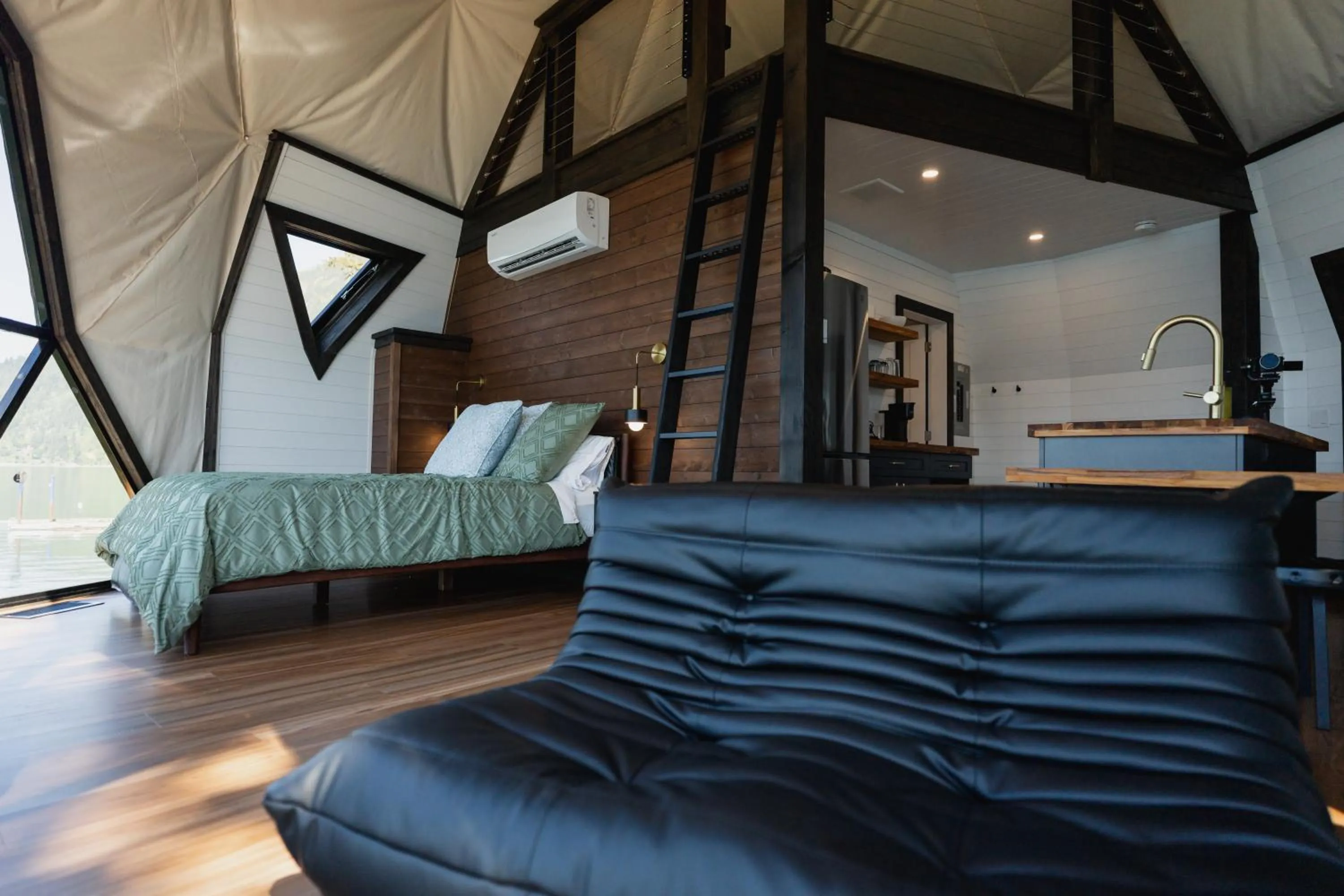 Bed in The Lodge on Harrison Lake