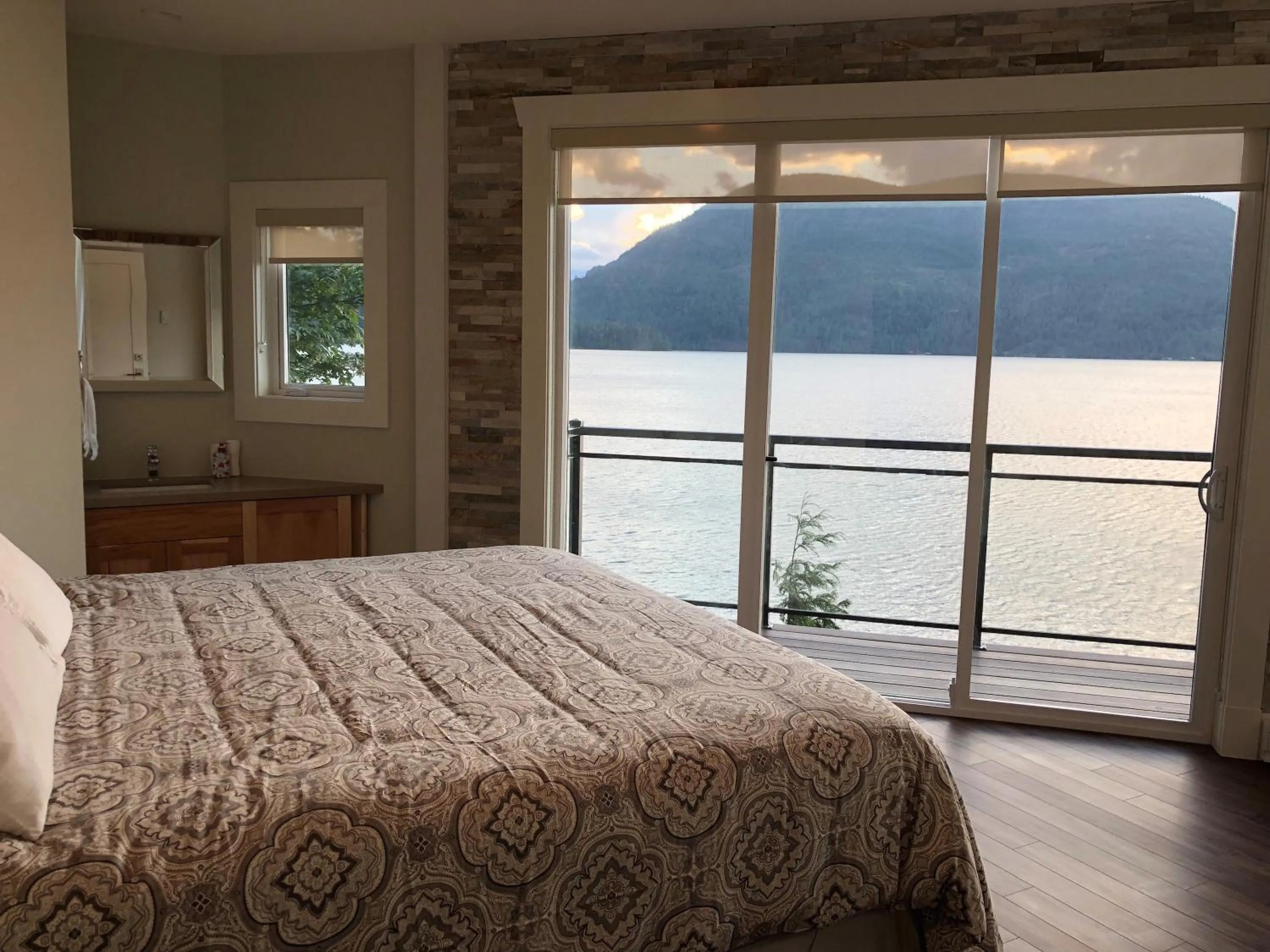 Bed in The Lodge on Harrison Lake