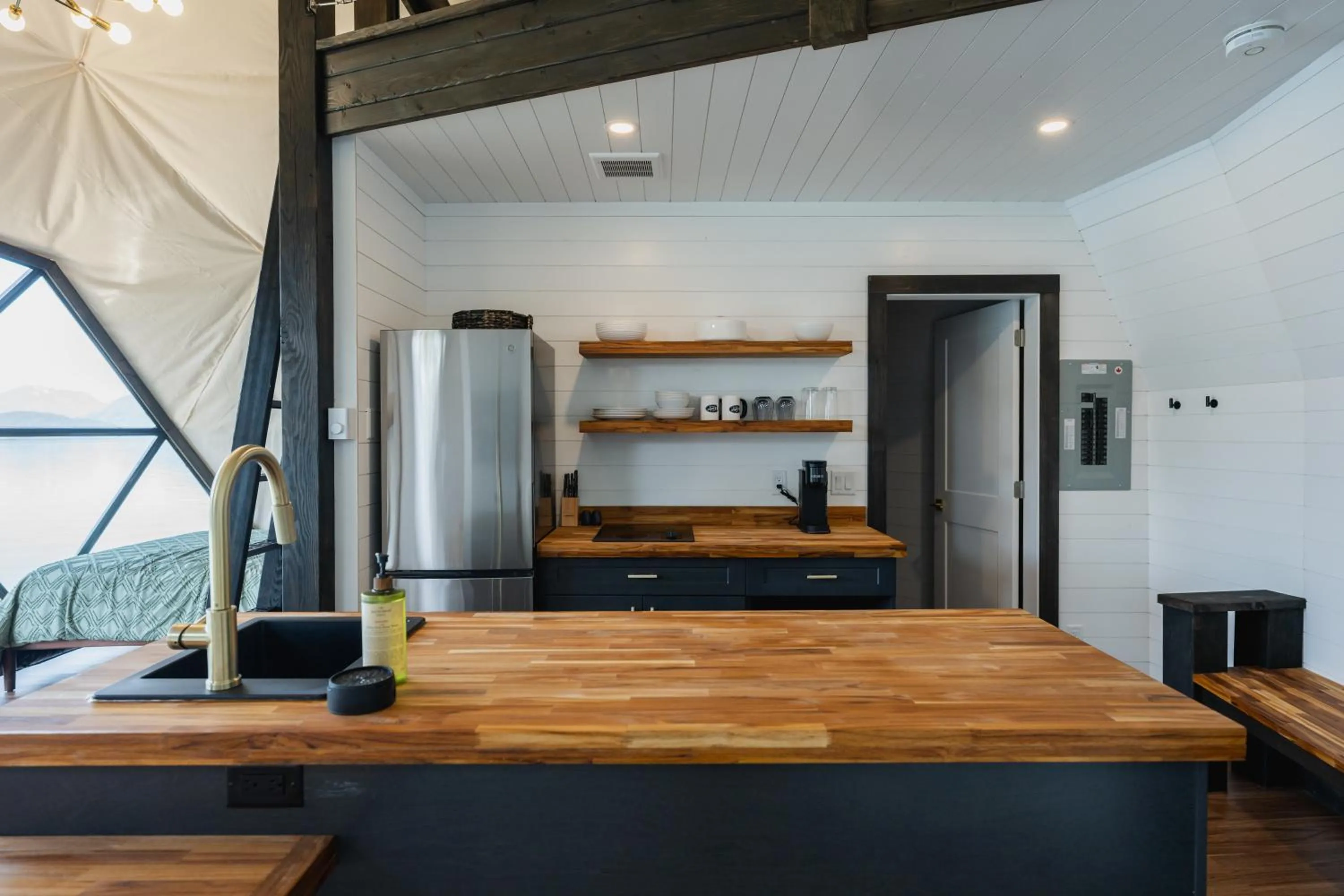 The Lodge on Harrison Lake